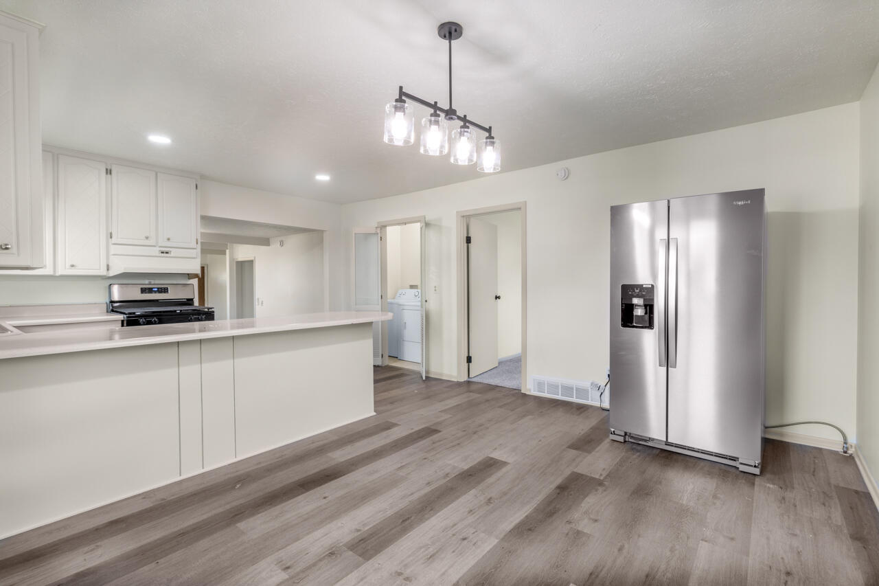 Council Bluffs, Iowa 51501, United States, 3 Bedrooms Bedrooms, ,2 BathroomsBathrooms,Residential,Active,239207