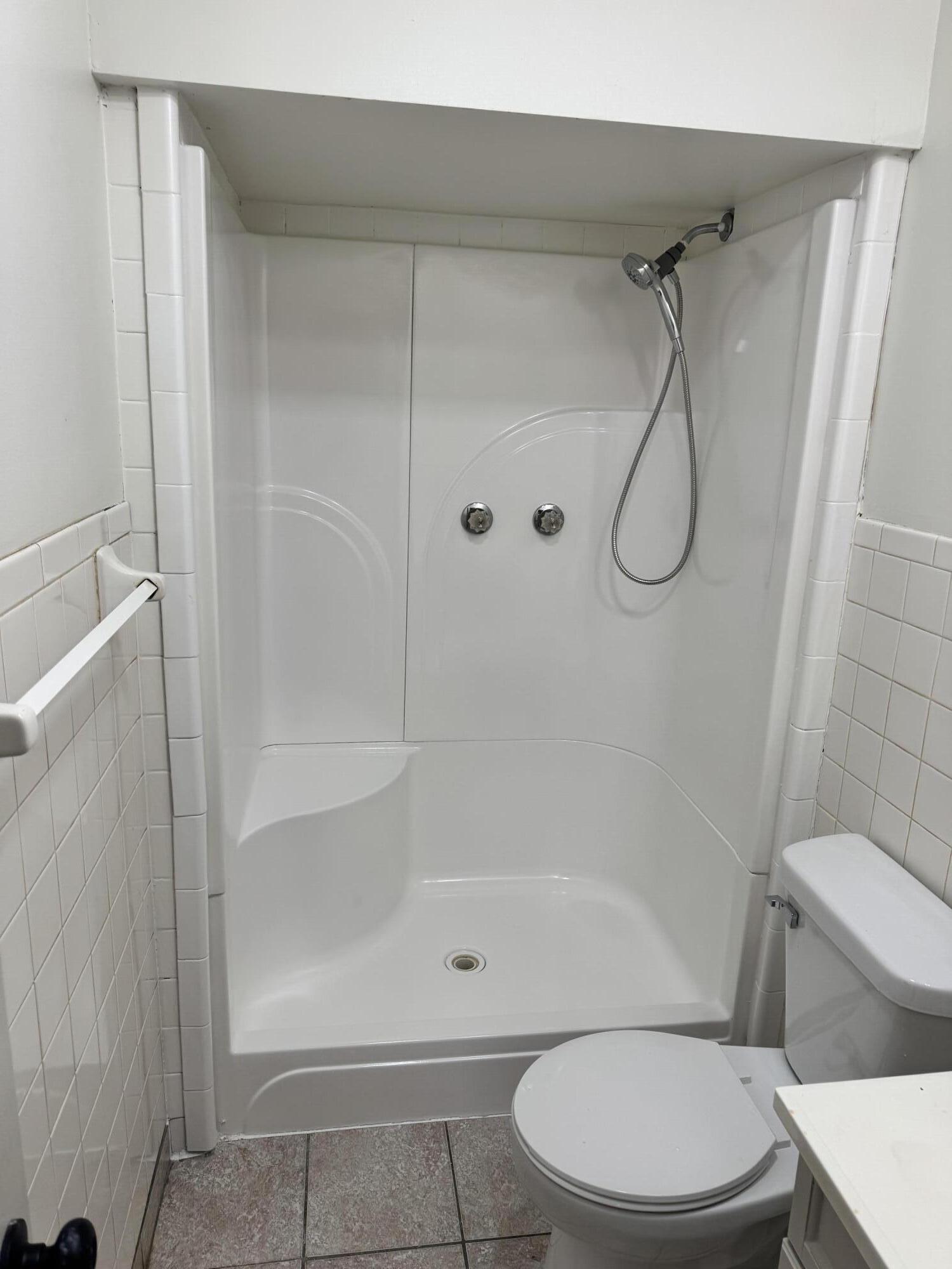 Council Bluffs, Iowa 51501, United States, 3 Bedrooms Bedrooms, ,2 BathroomsBathrooms,Residential,Active,239207