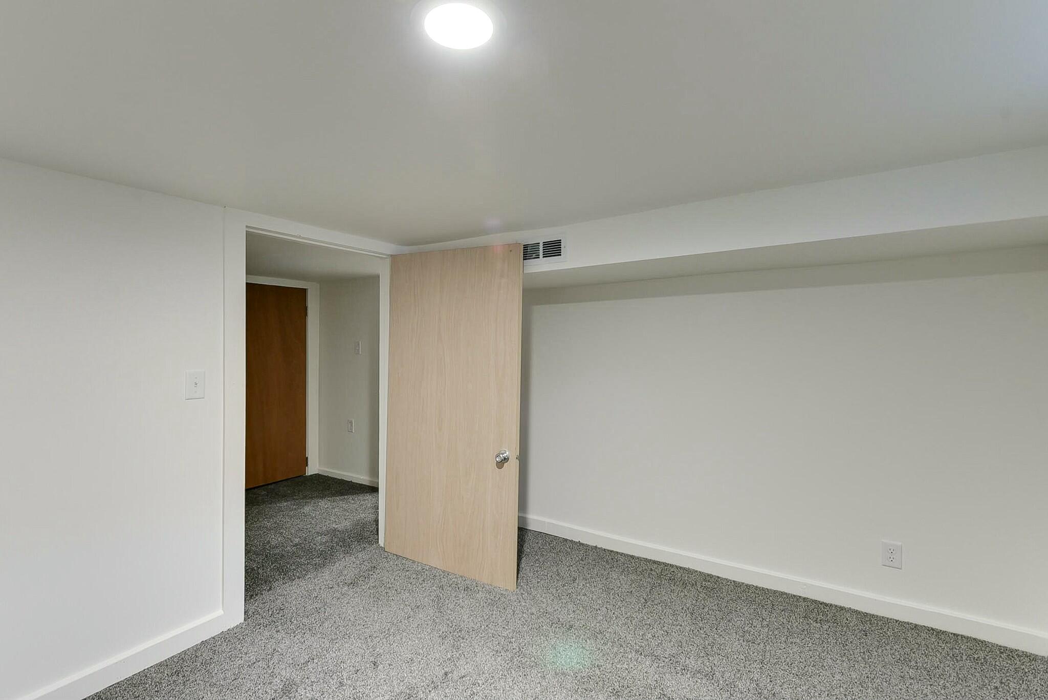 Harlan, Iowa 51537, United States, 3 Bedrooms Bedrooms, ,2 BathroomsBathrooms,Residential,Active,238162