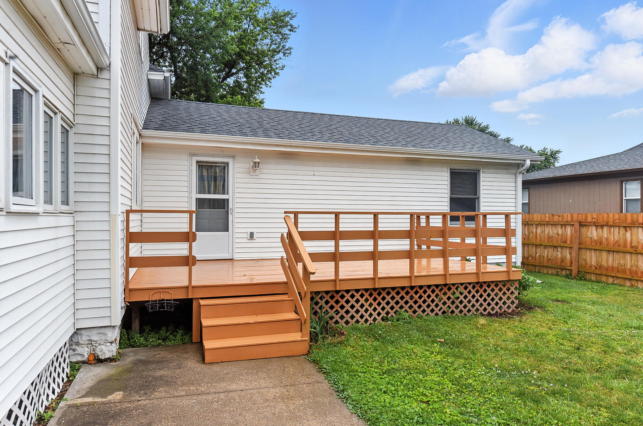 Council Bluffs, Iowa 51501, United States, 3 Bedrooms Bedrooms, ,3 BathroomsBathrooms,Residential,Contingent,160087