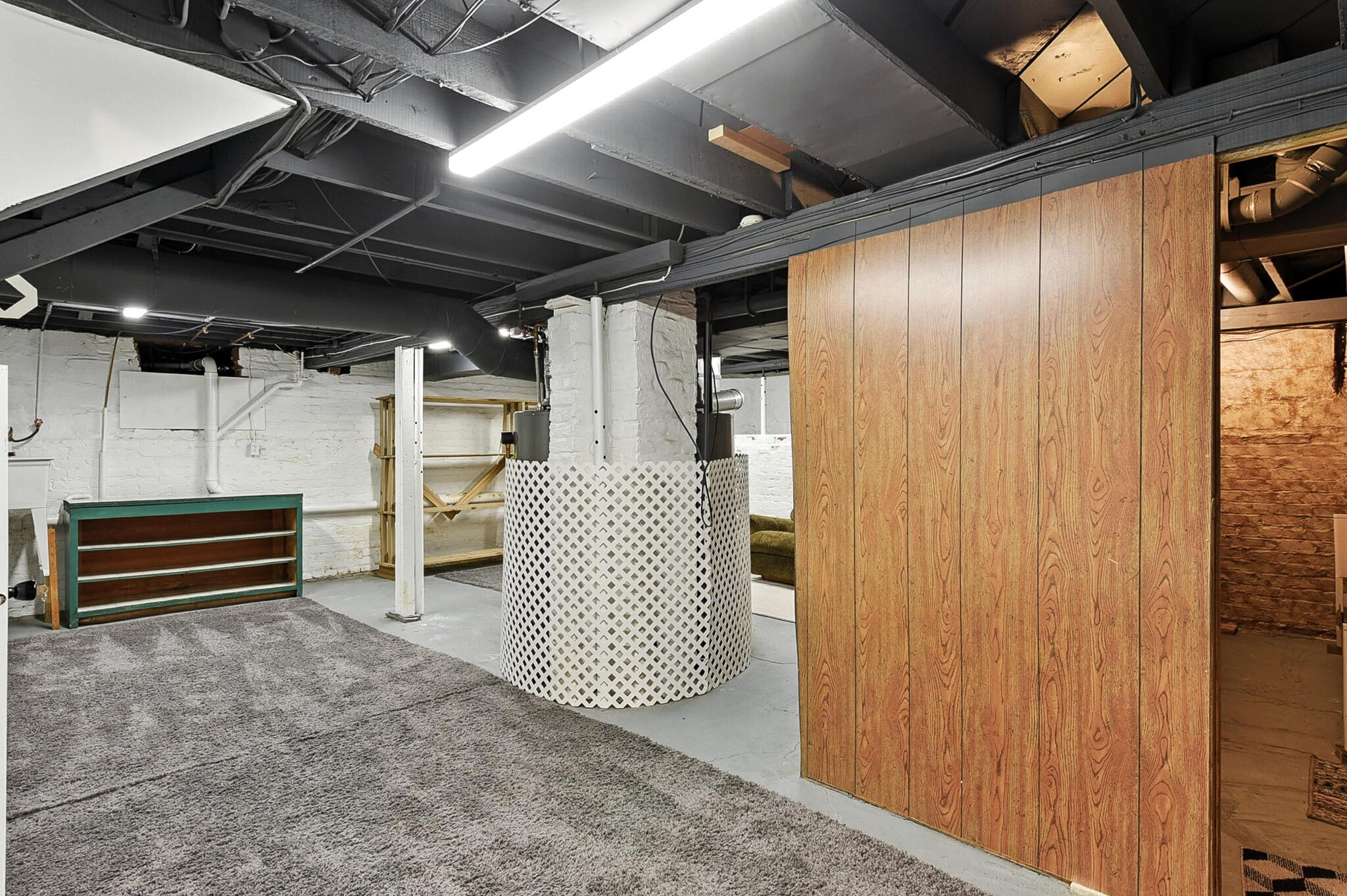 Council Bluffs, Iowa 51501, United States, 3 Bedrooms Bedrooms, ,3 BathroomsBathrooms,Residential,Contingent,160087