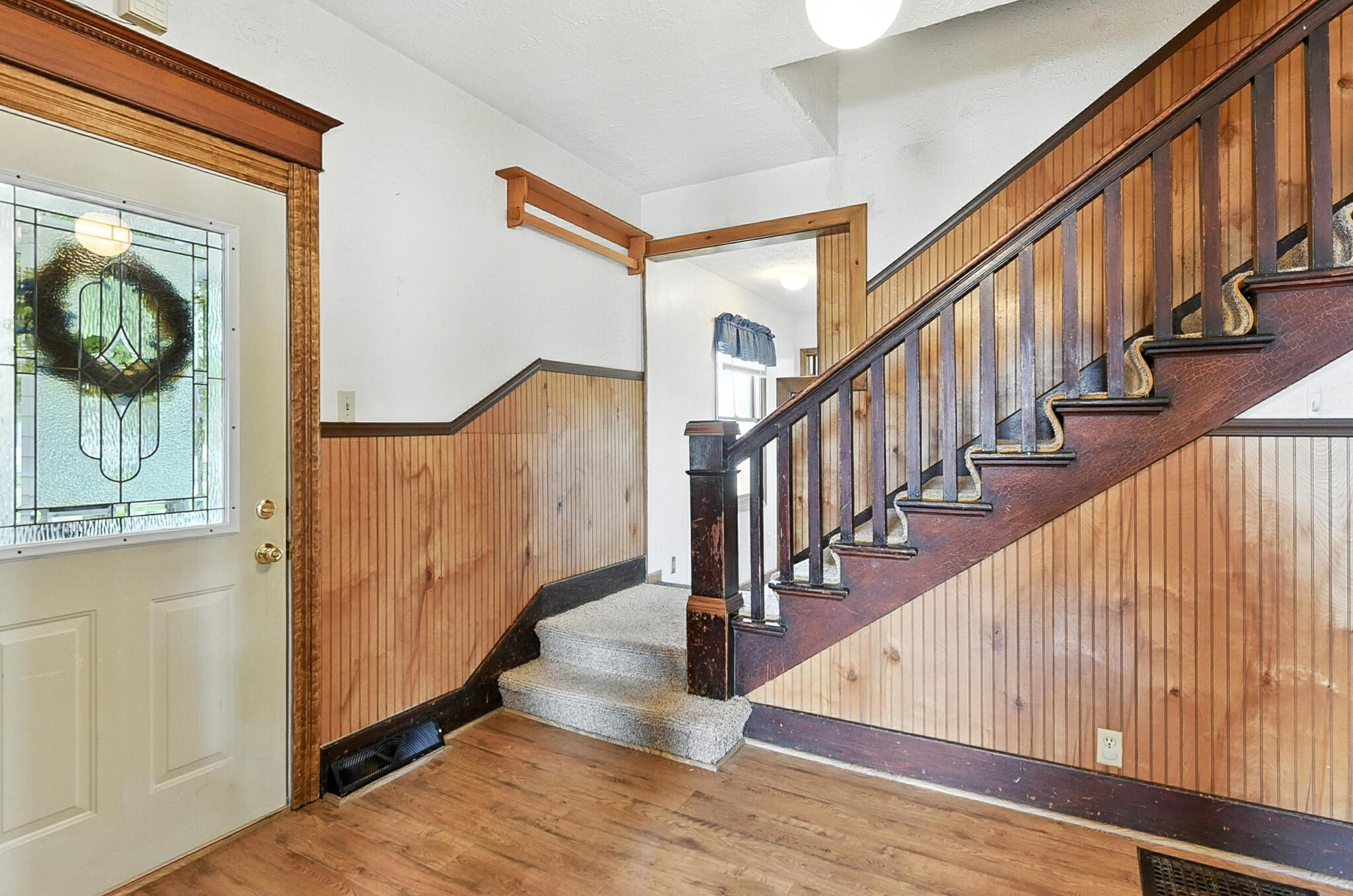 Council Bluffs, Iowa 51501, United States, 3 Bedrooms Bedrooms, ,3 BathroomsBathrooms,Residential,Contingent,160087