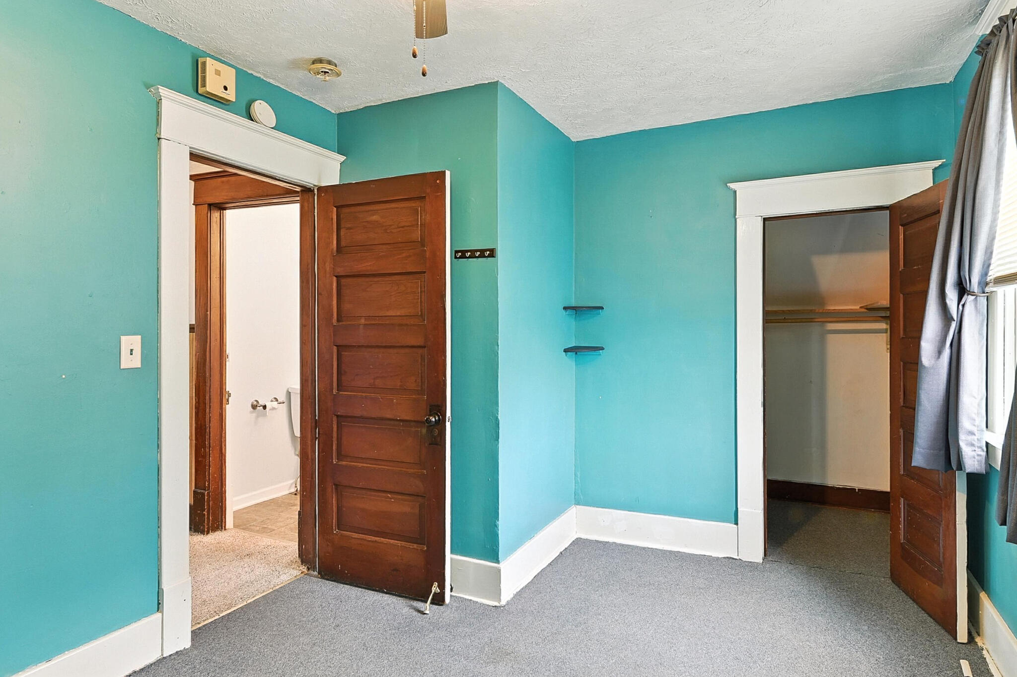 Council Bluffs, Iowa 51501, United States, 3 Bedrooms Bedrooms, ,3 BathroomsBathrooms,Residential,Contingent,160087