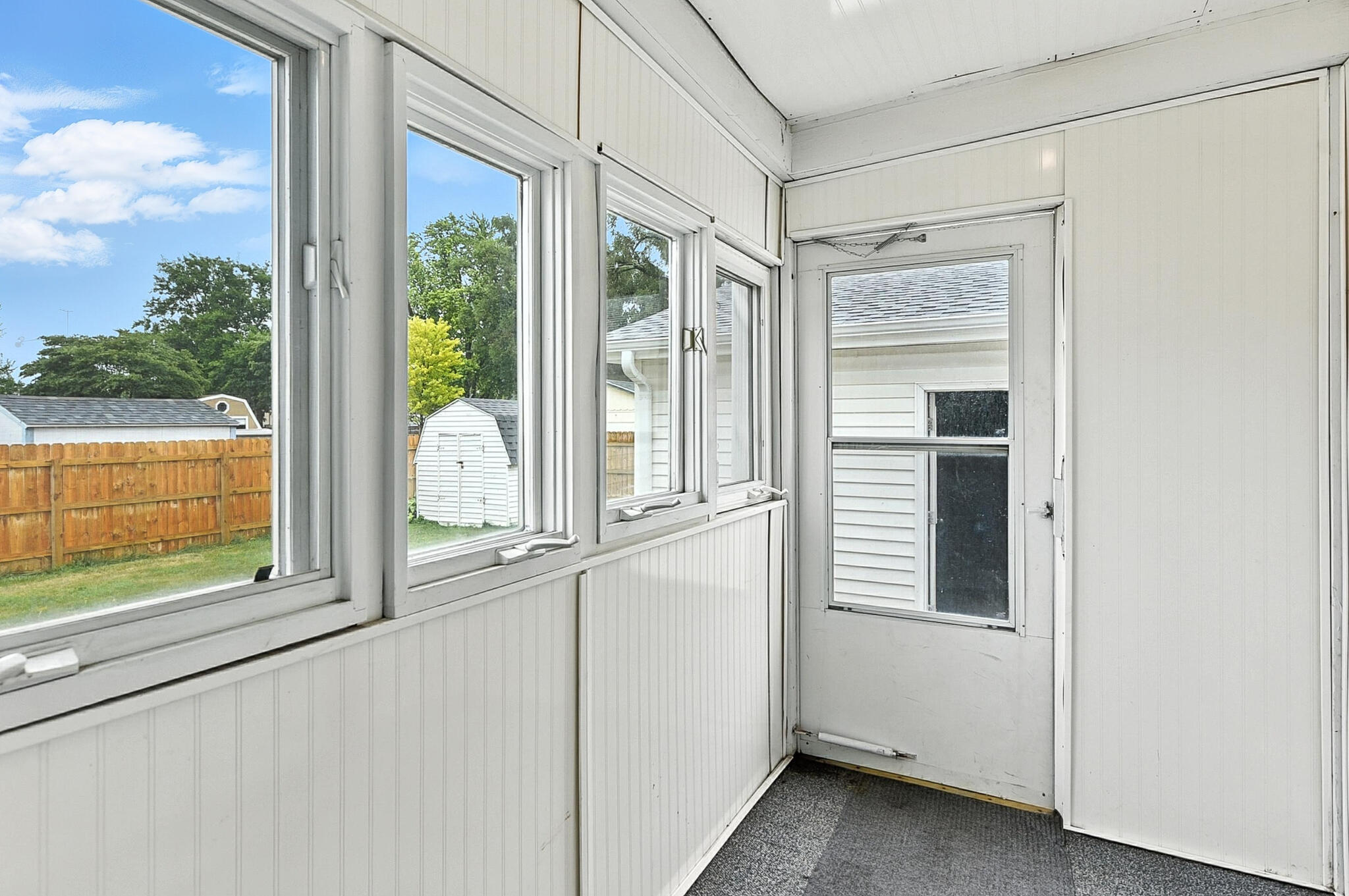 Council Bluffs, Iowa 51501, United States, 3 Bedrooms Bedrooms, ,3 BathroomsBathrooms,Residential,Contingent,160087