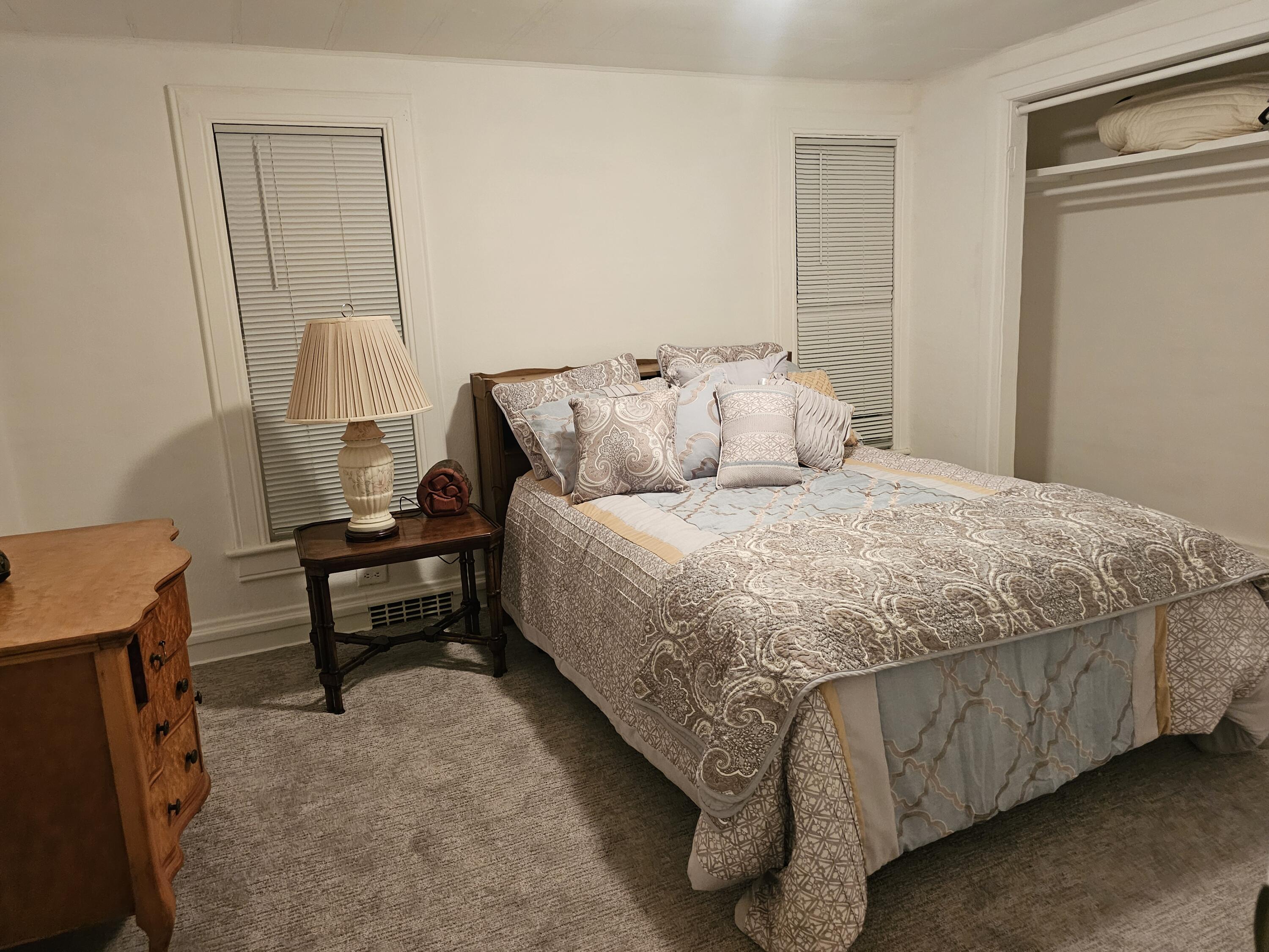 Oakland, Iowa 51560, United States, 3 Bedrooms Bedrooms, ,2 BathroomsBathrooms,Residential,Active,40166