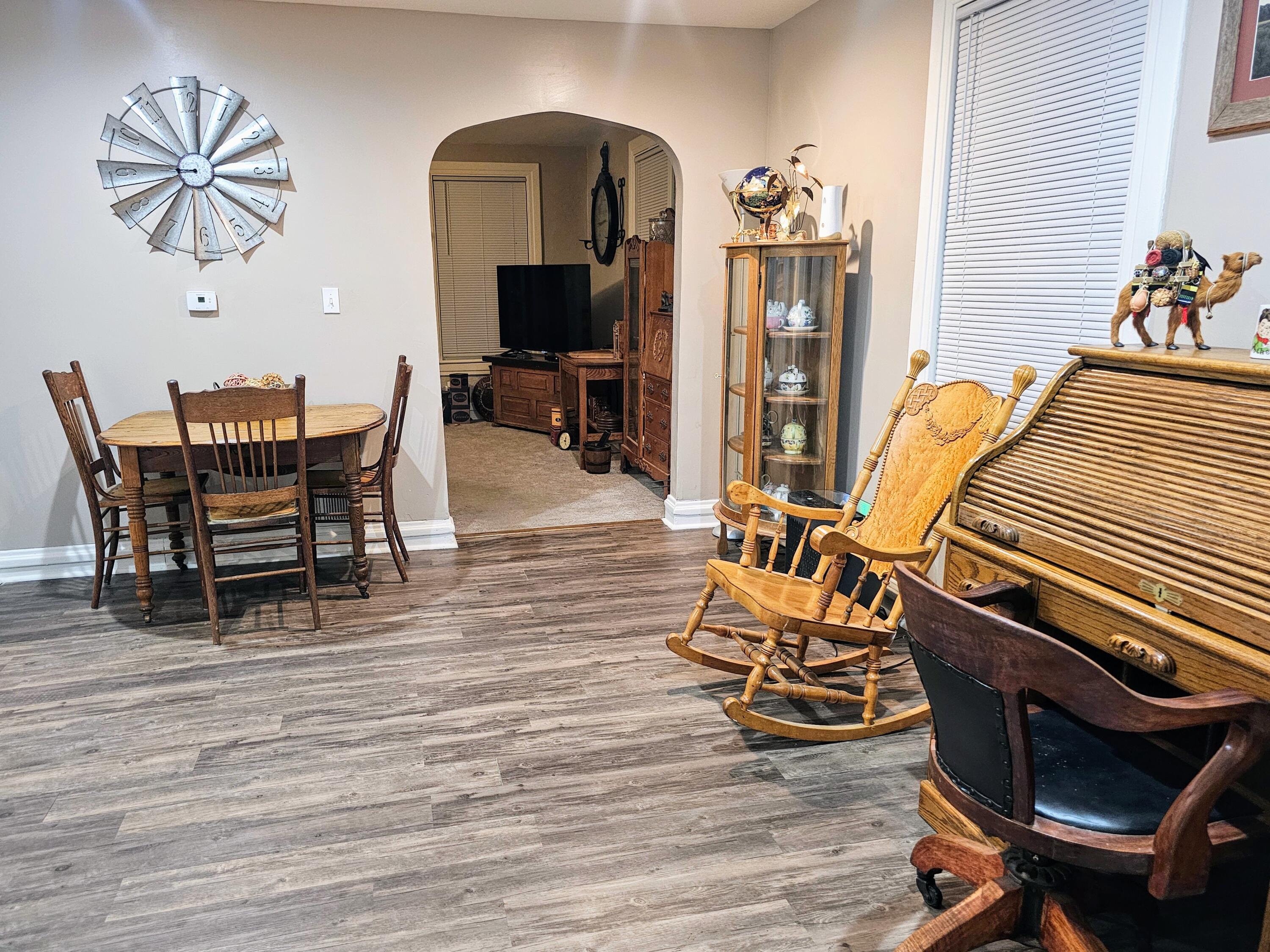 Oakland, Iowa 51560, United States, 3 Bedrooms Bedrooms, ,2 BathroomsBathrooms,Residential,Active,40166