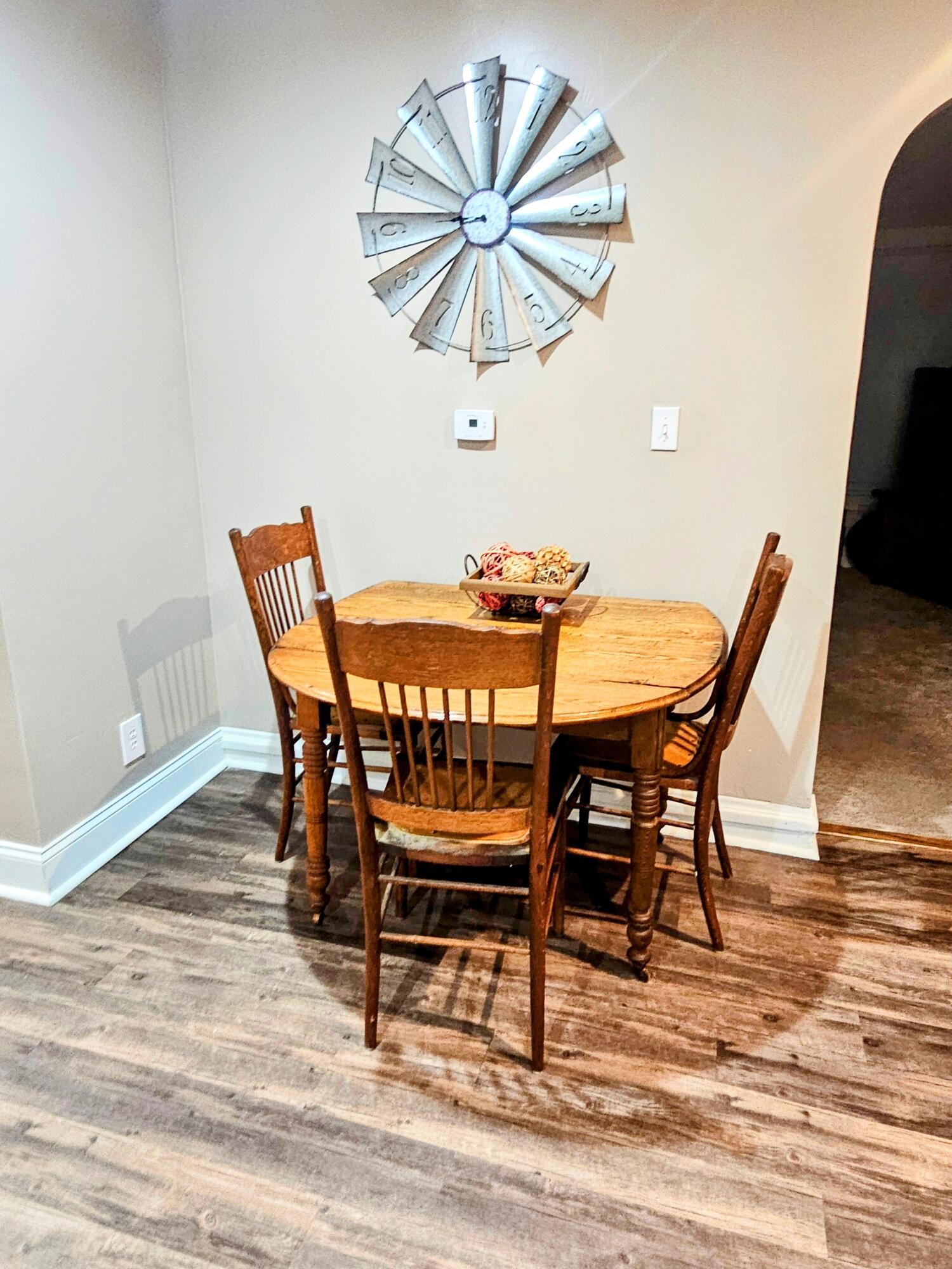 Oakland, Iowa 51560, United States, 3 Bedrooms Bedrooms, ,2 BathroomsBathrooms,Residential,Active,40166