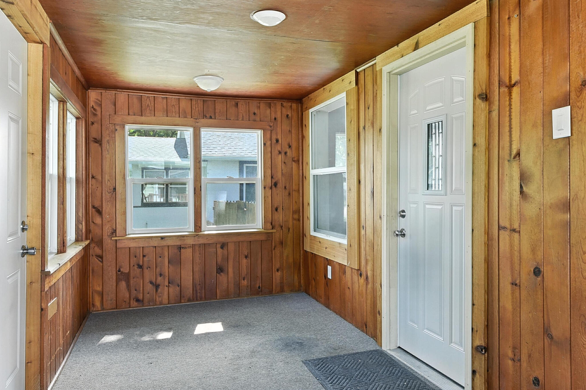 Council Bluffs, Iowa 51501, United States, 2 Bedrooms Bedrooms, ,1 BathroomBathrooms,Residential,Active,207664