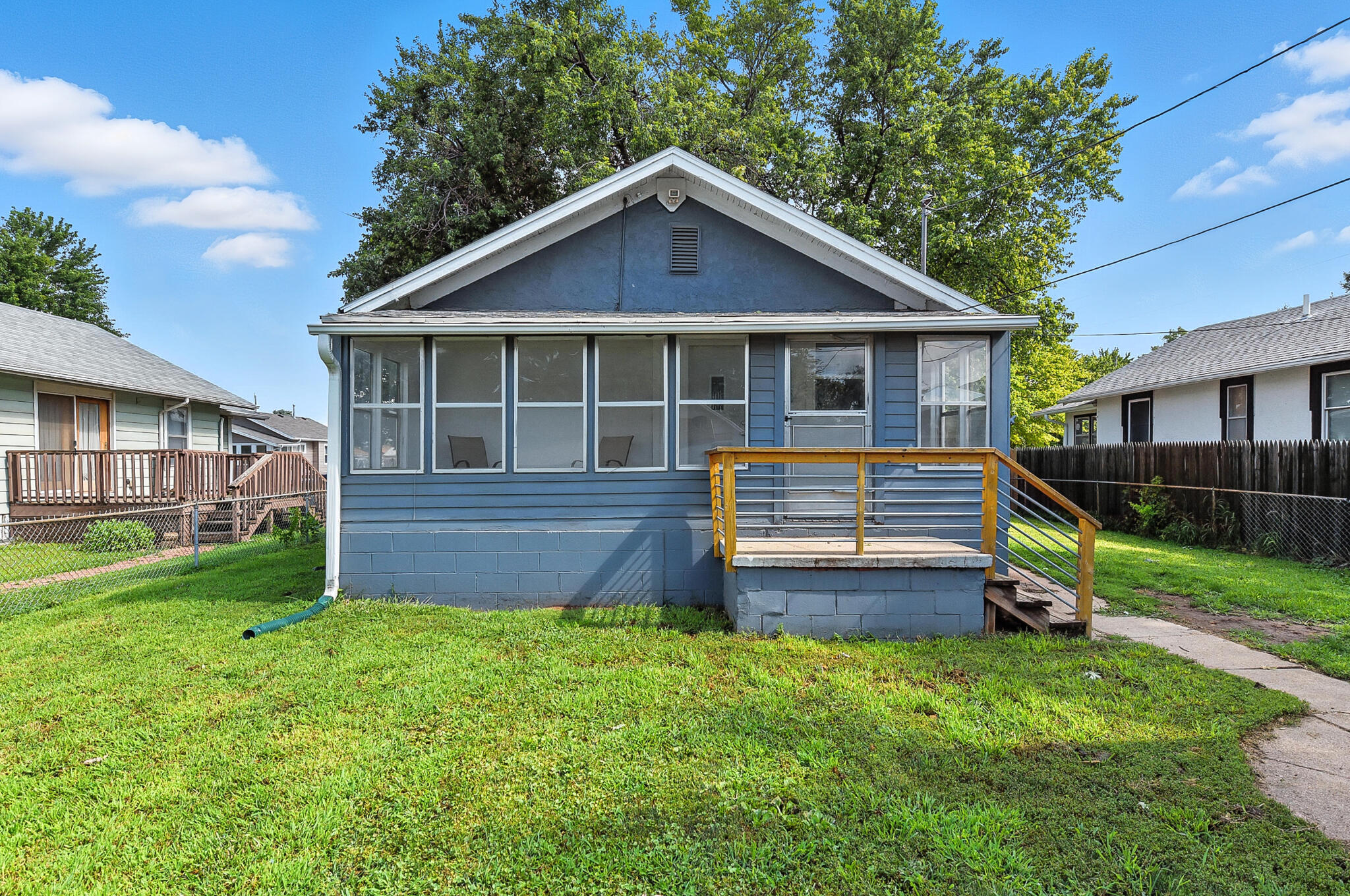 Council Bluffs, Iowa 51501, United States, 2 Bedrooms Bedrooms, ,1 BathroomBathrooms,Residential,Active,207664