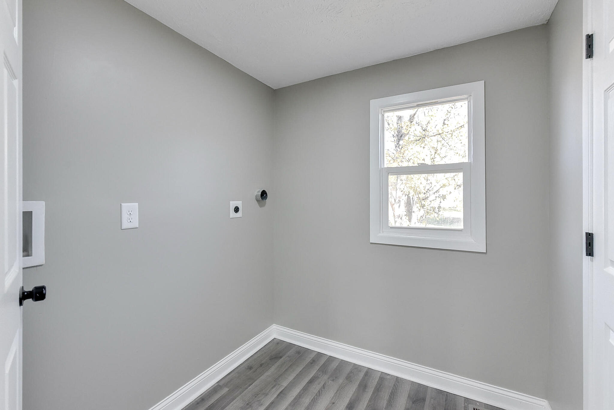 Red Oak, Iowa 51566, United States, 3 Bedrooms Bedrooms, ,2 BathroomsBathrooms,Residential,Pending,48181