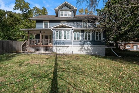 Photo of 1426 MCPHERSON Avenue, COUNCIL BLUFFS, IA 51503 (MLS # 25-2223)