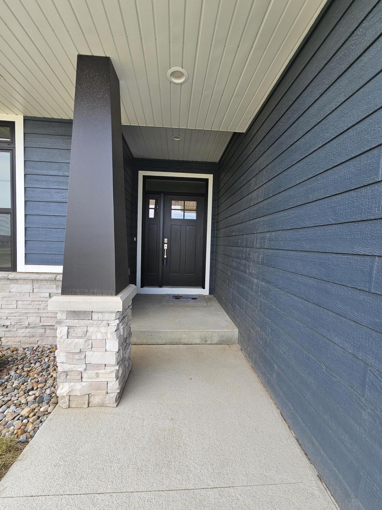 Avoca, Iowa 51521, United States, 4 Bedrooms Bedrooms, ,3 BathroomsBathrooms,Residential,Active,109161