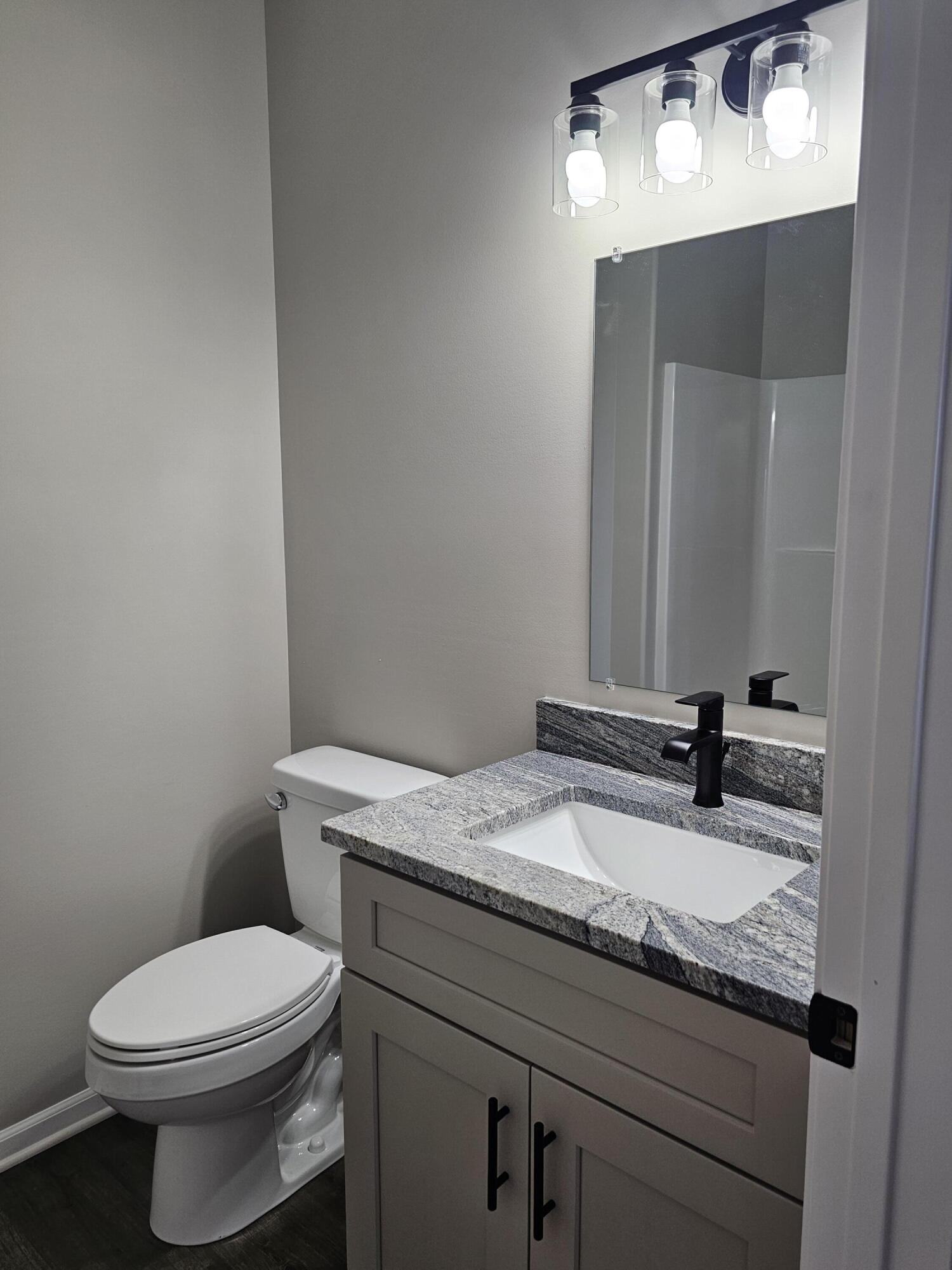 Avoca, Iowa 51521, United States, 4 Bedrooms Bedrooms, ,3 BathroomsBathrooms,Residential,Active,109161