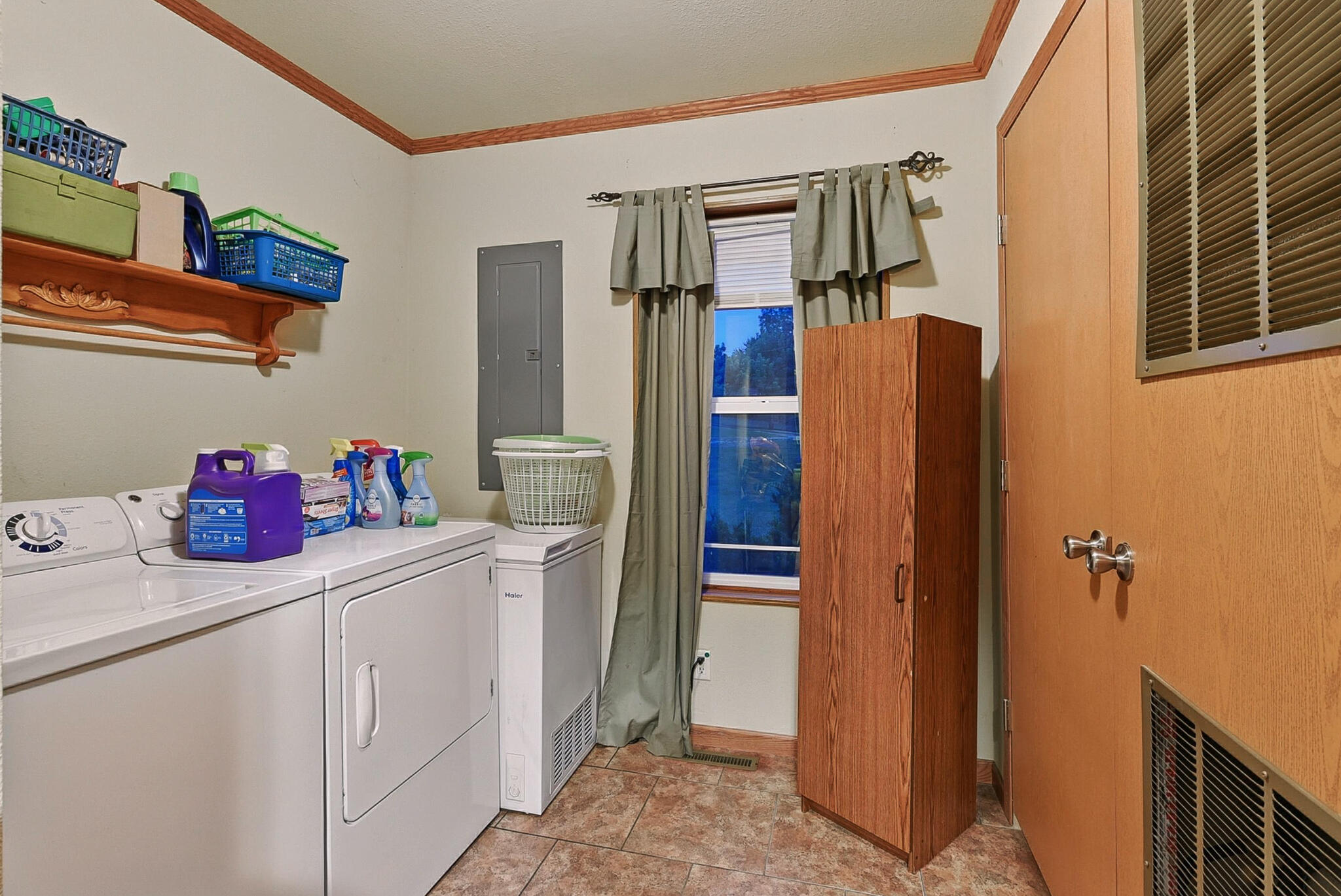 Missouri Valley, Iowa 51555, United States, 3 Bedrooms Bedrooms, ,3 BathroomsBathrooms,Residential,Active,173609