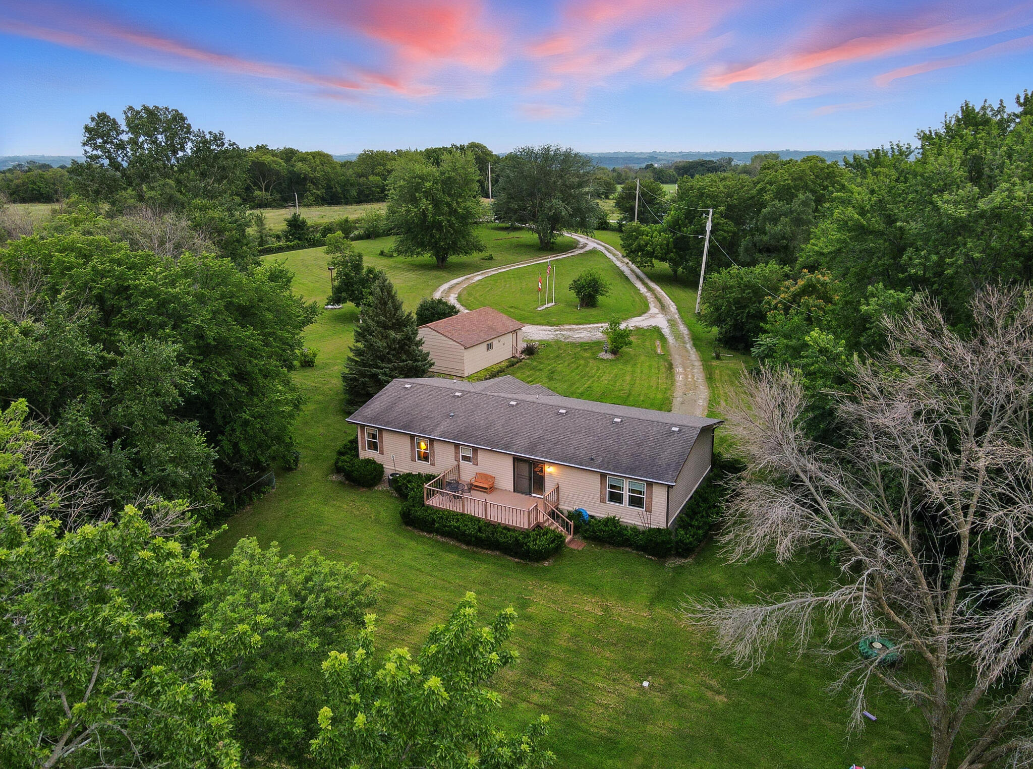 Missouri Valley, Iowa 51555, United States, 3 Bedrooms Bedrooms, ,3 BathroomsBathrooms,Residential,Active,173609