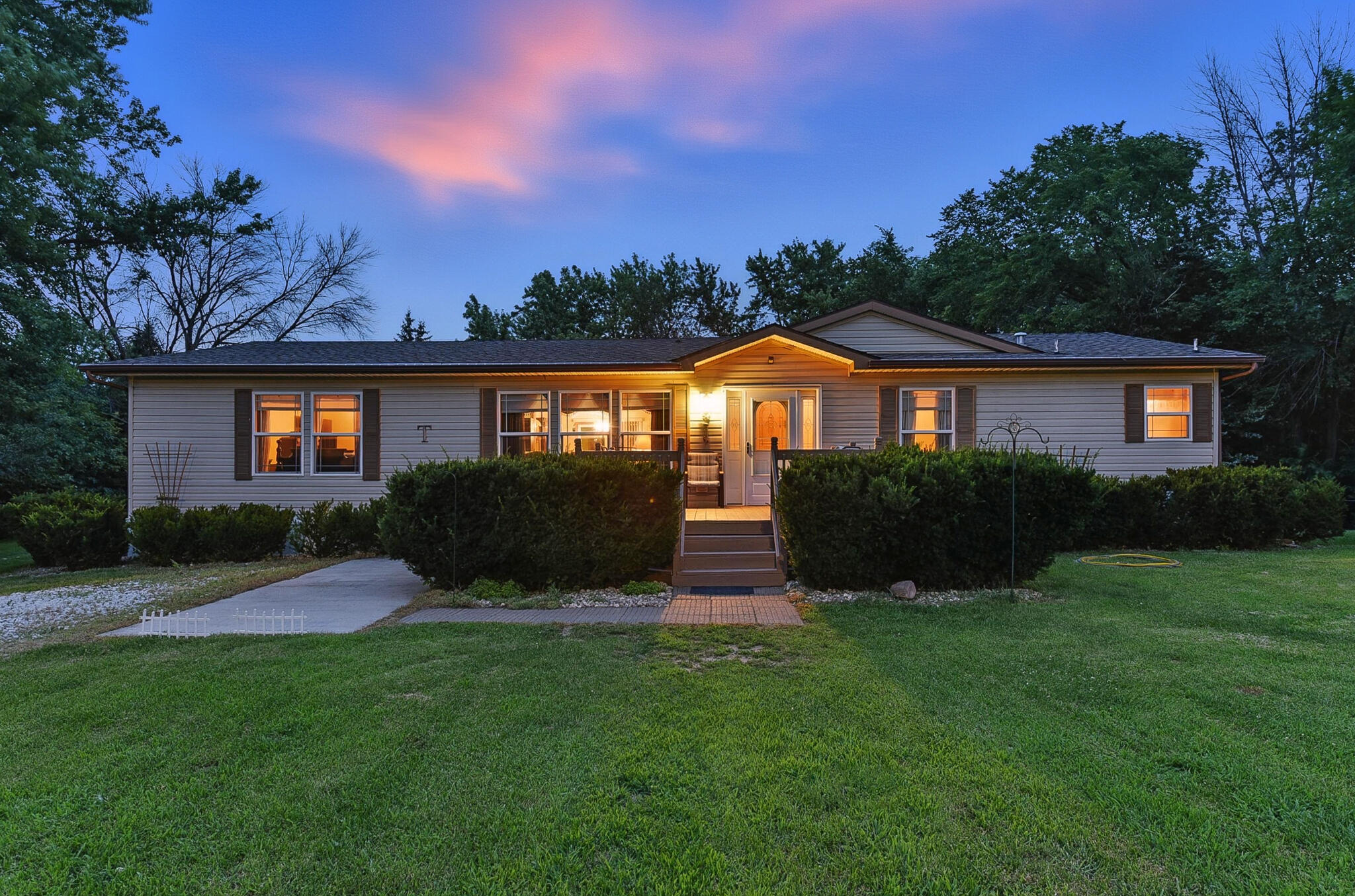 Missouri Valley, Iowa 51555, United States, 3 Bedrooms Bedrooms, ,3 BathroomsBathrooms,Residential,Active,173609