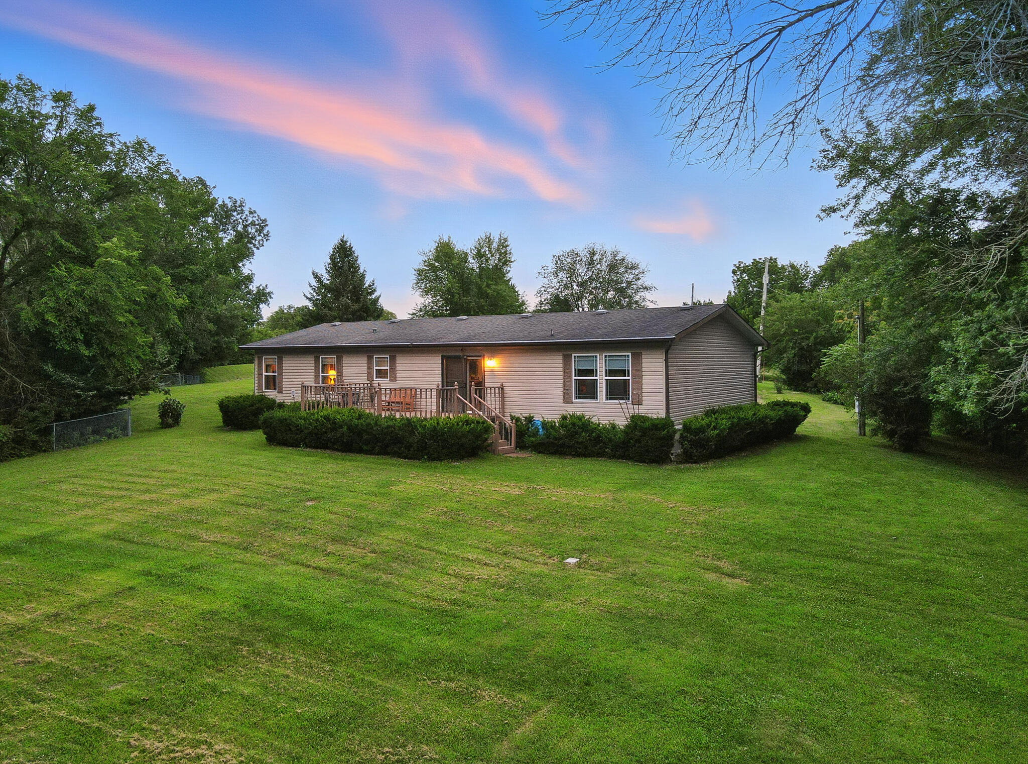 Missouri Valley, Iowa 51555, United States, 3 Bedrooms Bedrooms, ,3 BathroomsBathrooms,Residential,Active,173609