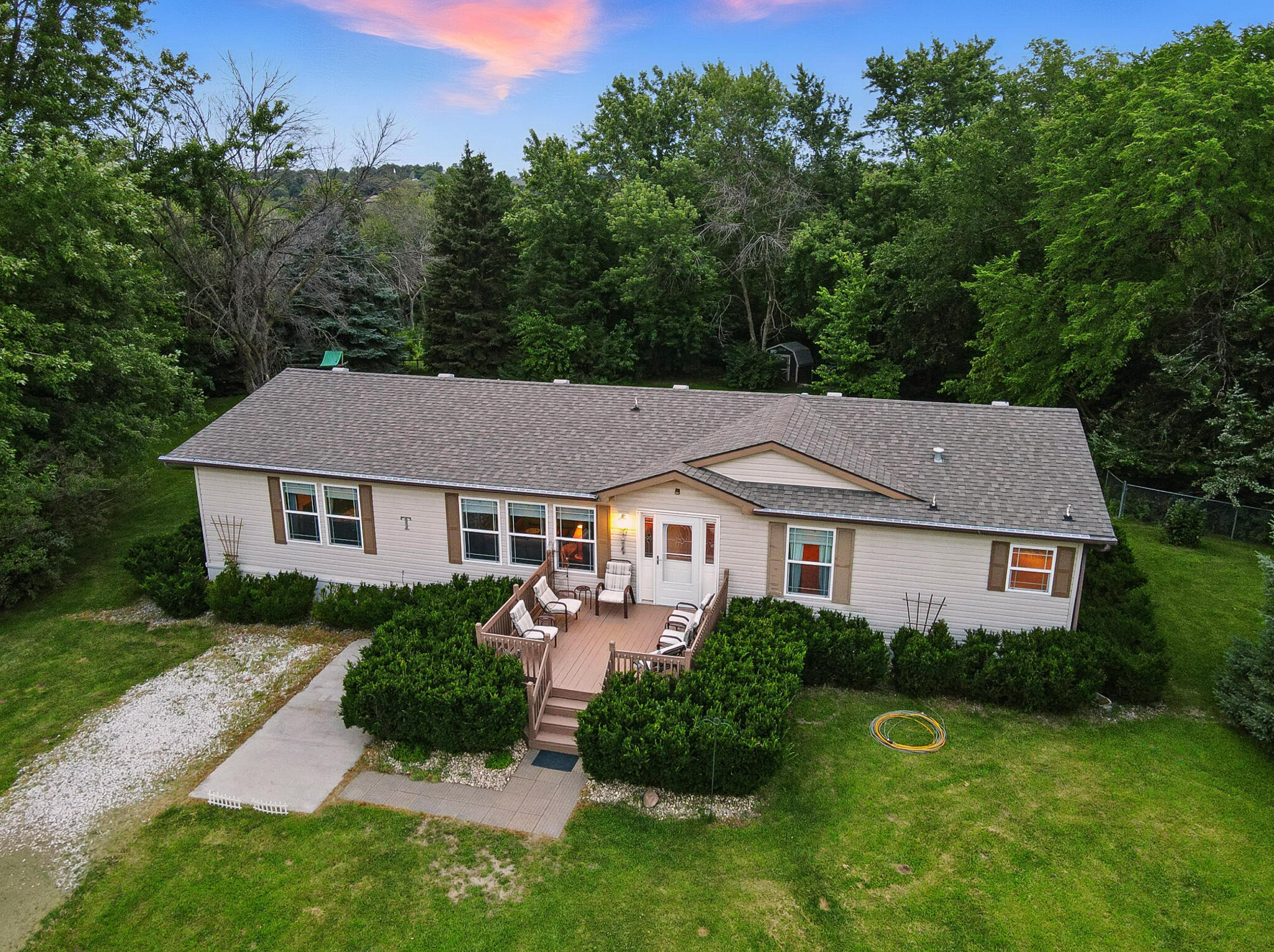 Missouri Valley, Iowa 51555, United States, 3 Bedrooms Bedrooms, ,3 BathroomsBathrooms,Residential,Active,173609