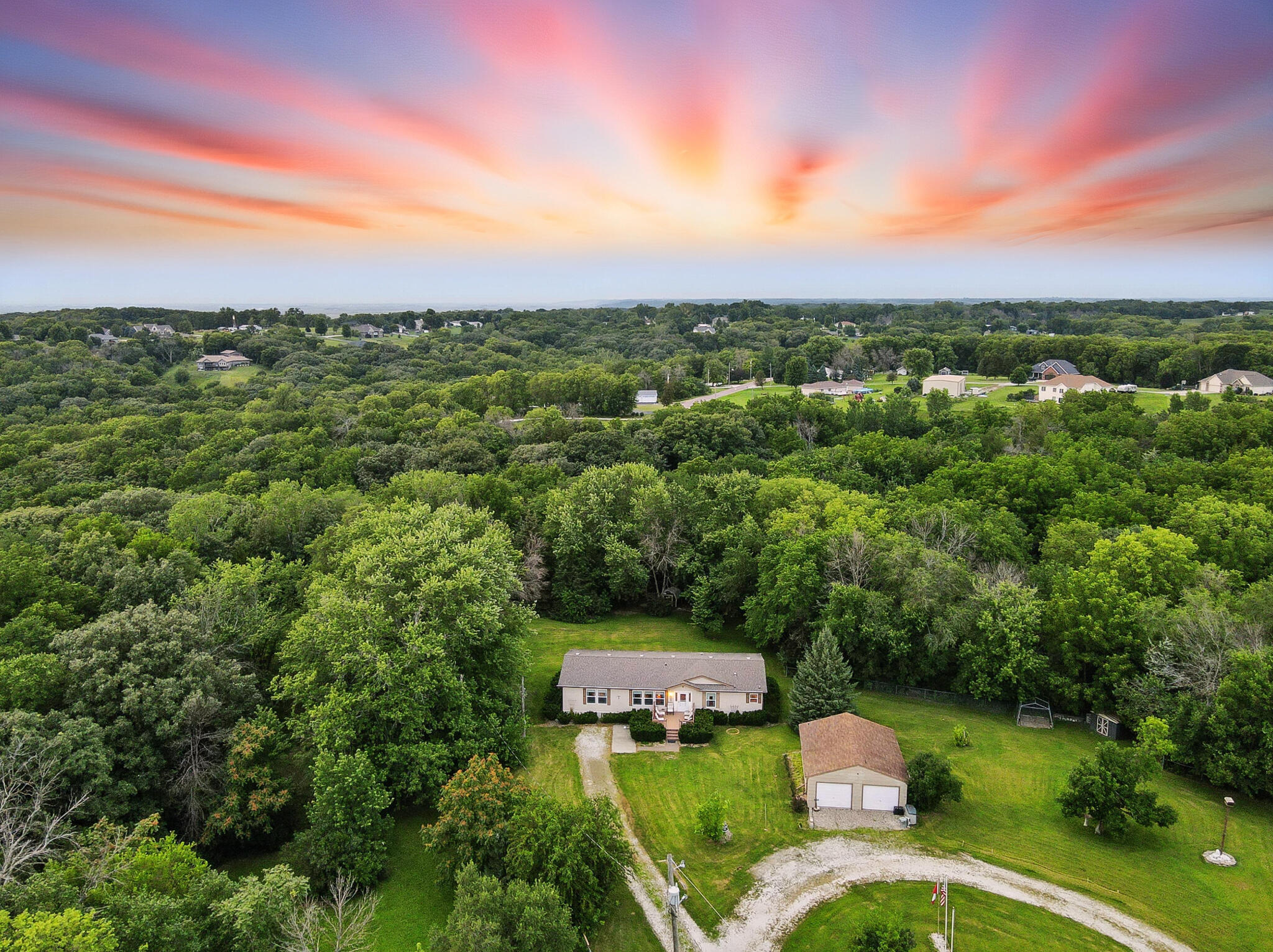 Missouri Valley, Iowa 51555, United States, 3 Bedrooms Bedrooms, ,3 BathroomsBathrooms,Residential,Active,173609