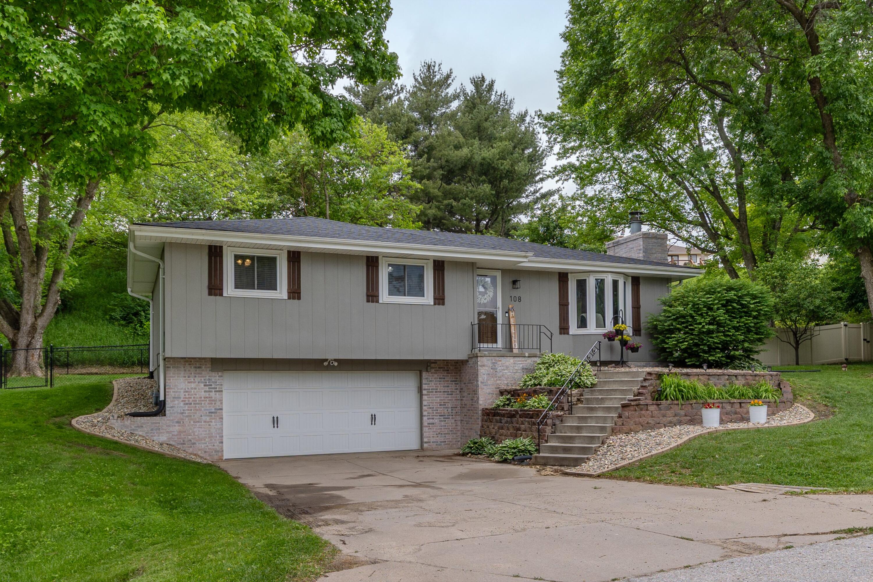 Council Bluffs, Iowa 51503, United States, 3 Bedrooms Bedrooms, ,3 BathroomsBathrooms,Residential,Contingent,138999