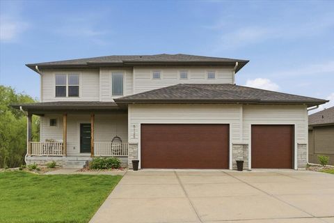 Photo of 5125 PROVIDENCE Road, COUNCIL BLUFFS, IA 51503 (MLS # 26-787)