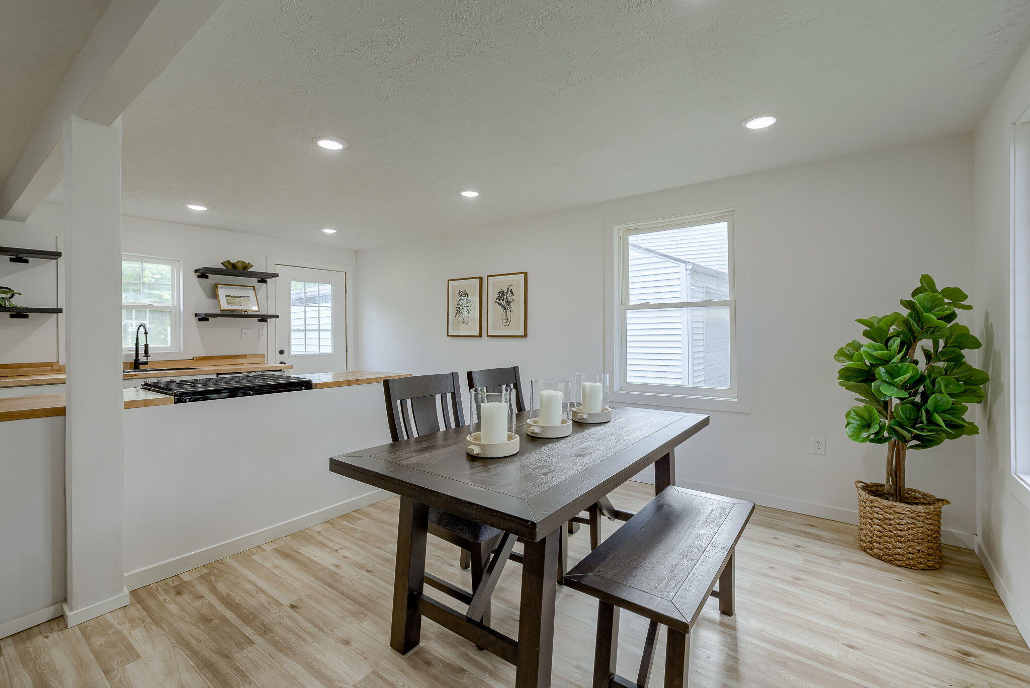 Shenandoah, Iowa 51601, United States, 2 Bedrooms Bedrooms, ,1 BathroomBathrooms,Residential,Active,249405