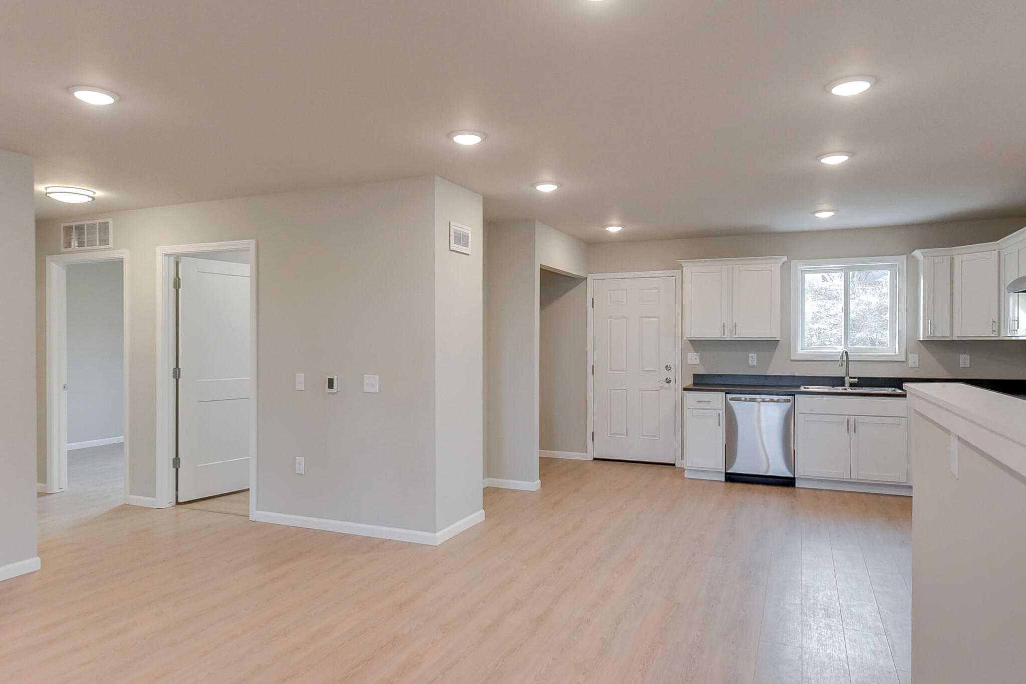 Logan, Iowa 51546, United States, 3 Bedrooms Bedrooms, ,2 BathroomsBathrooms,Residential,Contingent,28108