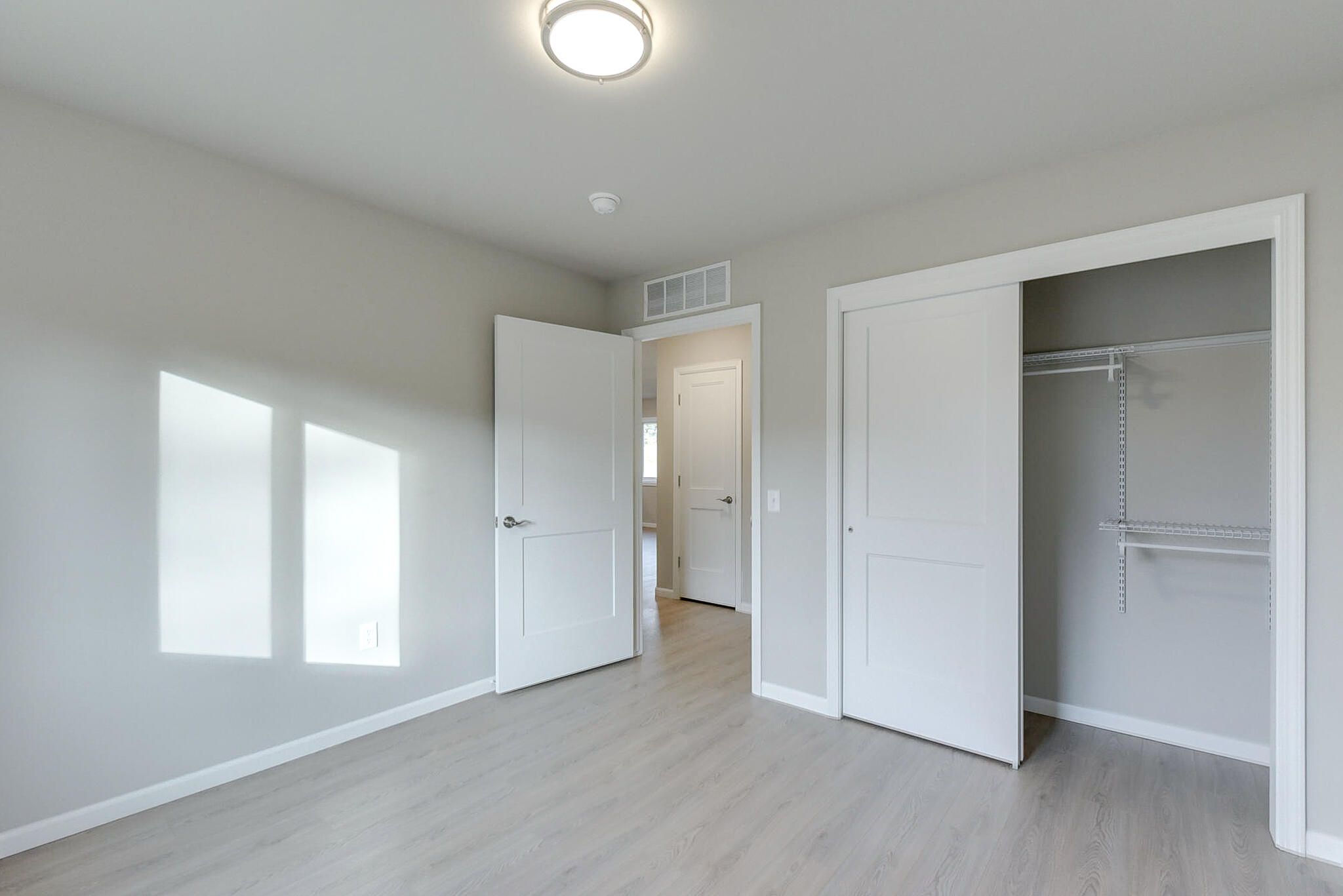 Logan, Iowa 51546, United States, 3 Bedrooms Bedrooms, ,2 BathroomsBathrooms,Residential,Contingent,28108