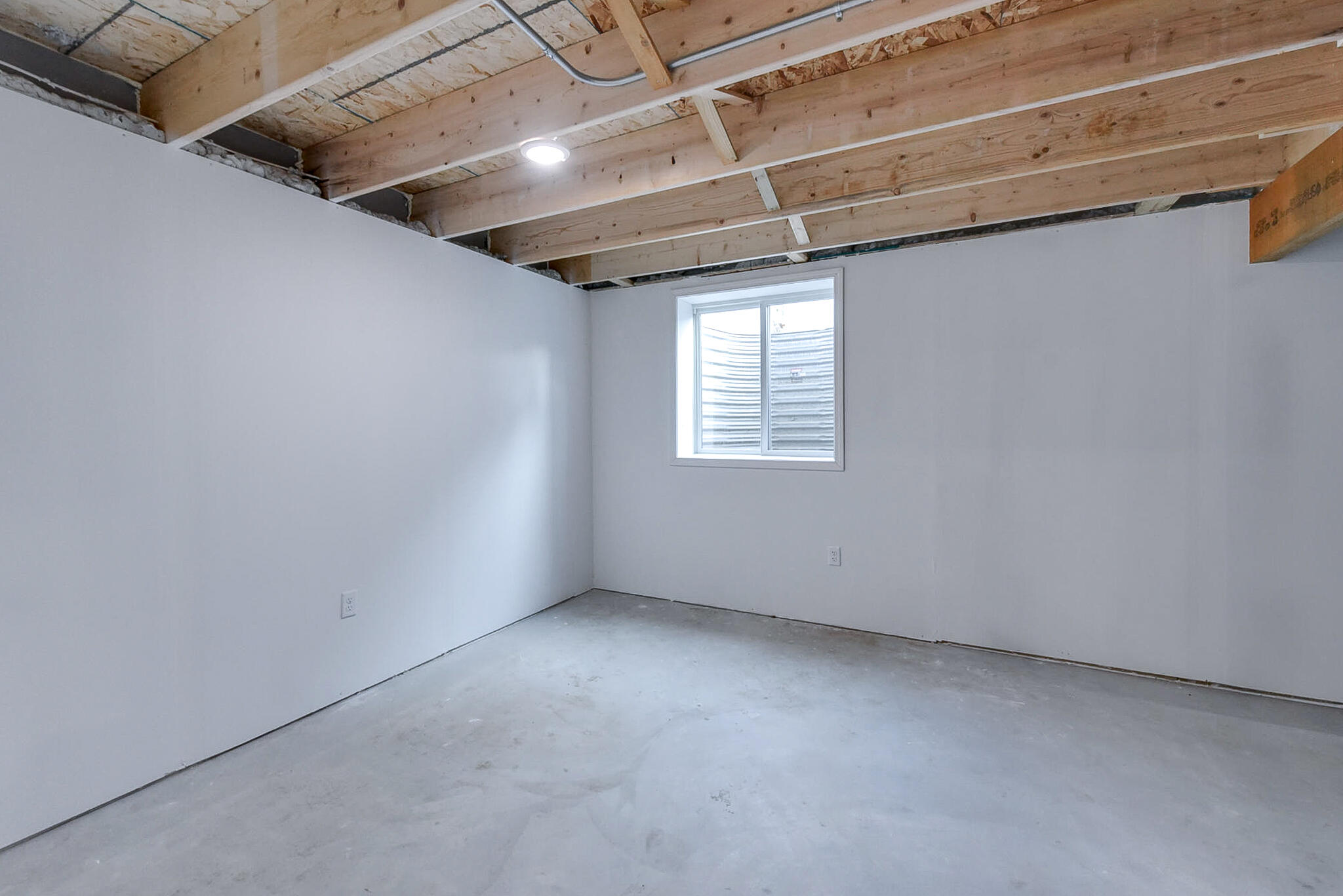 Logan, Iowa 51546, United States, 3 Bedrooms Bedrooms, ,2 BathroomsBathrooms,Residential,Contingent,28108