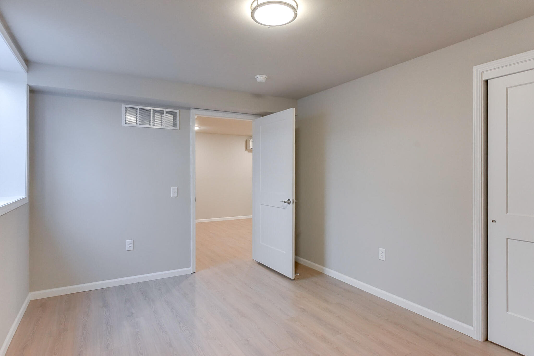 Logan, Iowa 51546, United States, 3 Bedrooms Bedrooms, ,2 BathroomsBathrooms,Residential,Contingent,28108