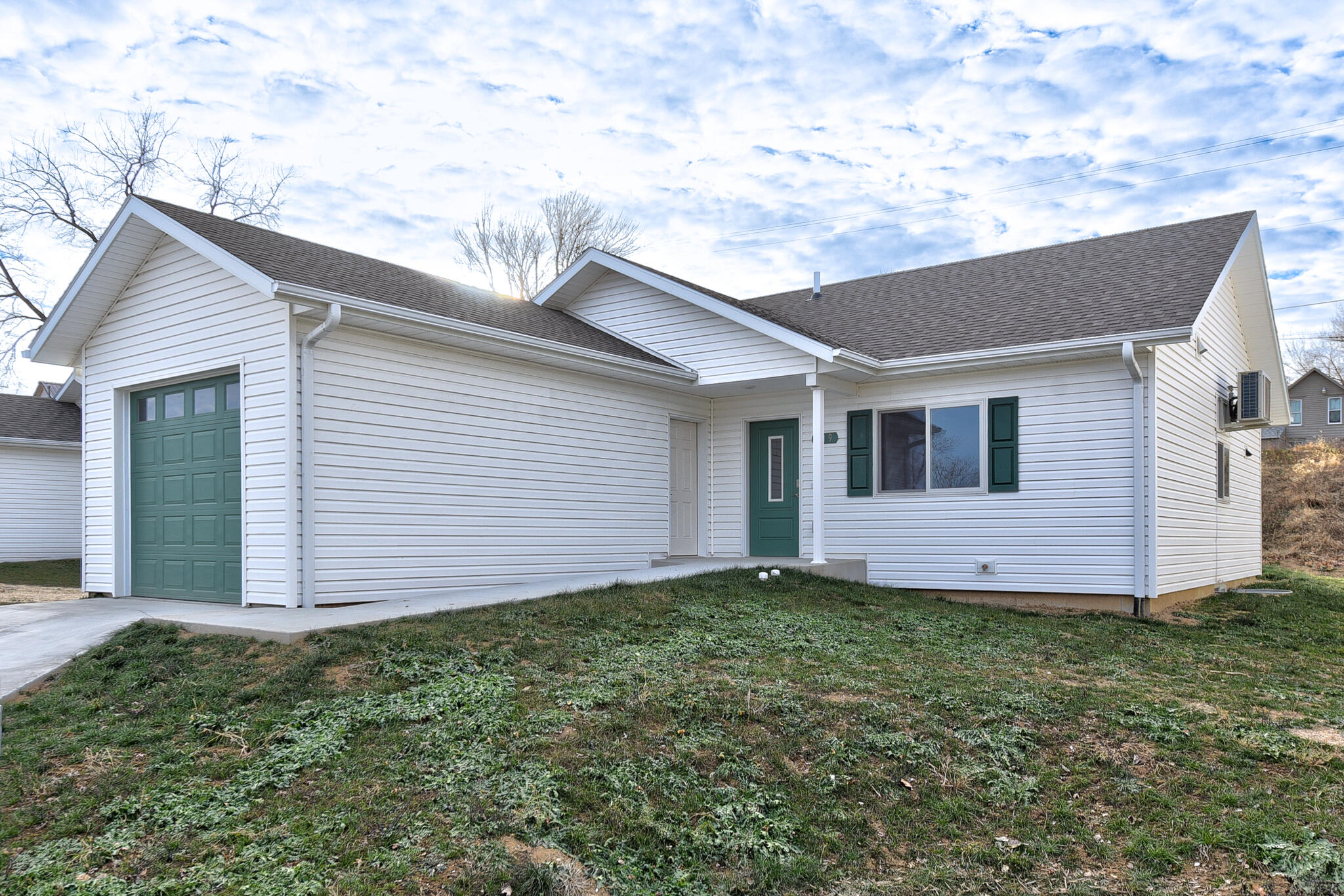 Logan, Iowa 51546, United States, 3 Bedrooms Bedrooms, ,2 BathroomsBathrooms,Residential,Contingent,28108