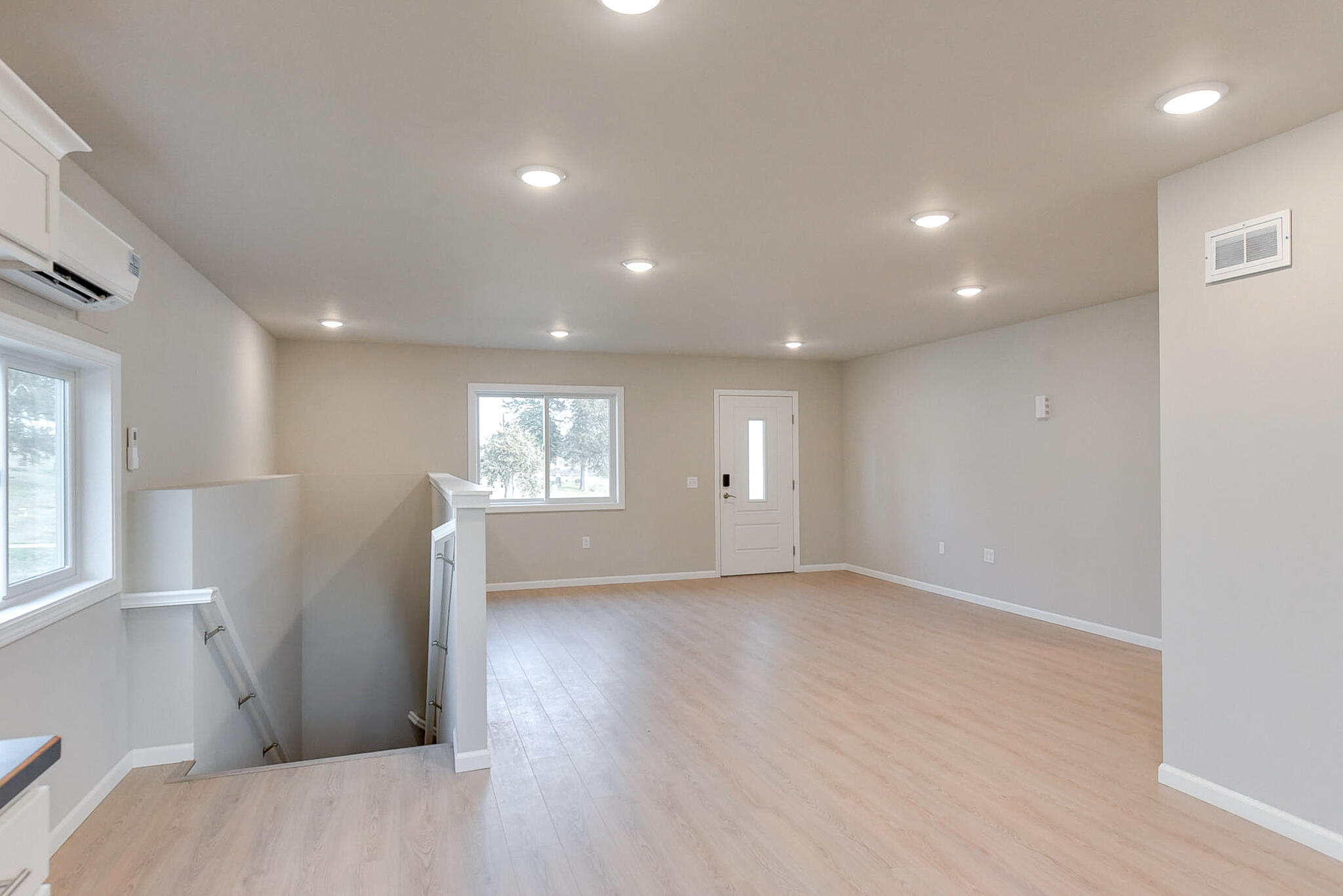 Logan, Iowa 51546, United States, 3 Bedrooms Bedrooms, ,2 BathroomsBathrooms,Residential,Contingent,28108