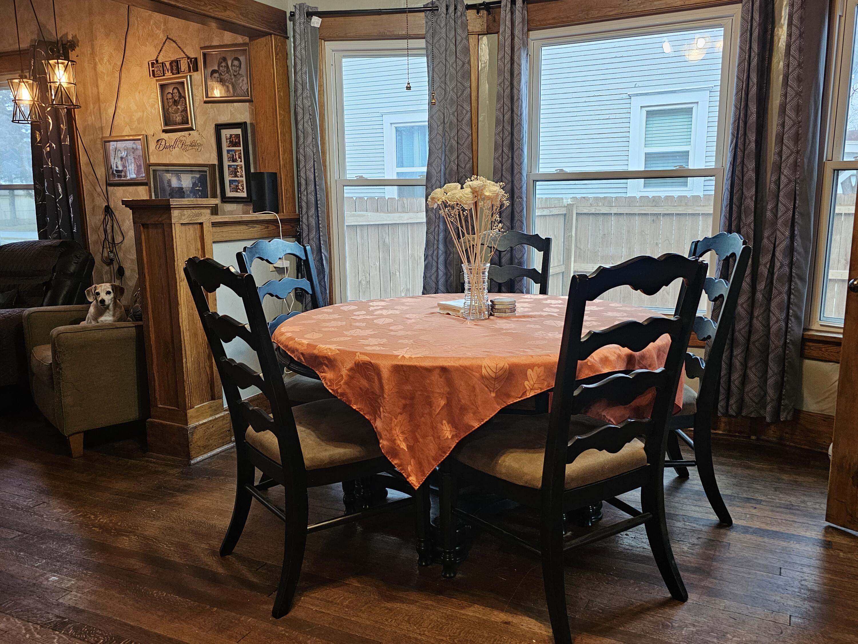 Council Bluffs, Iowa 51501, United States, 4 Bedrooms Bedrooms, ,1 BathroomBathrooms,Residential,Pending,23709