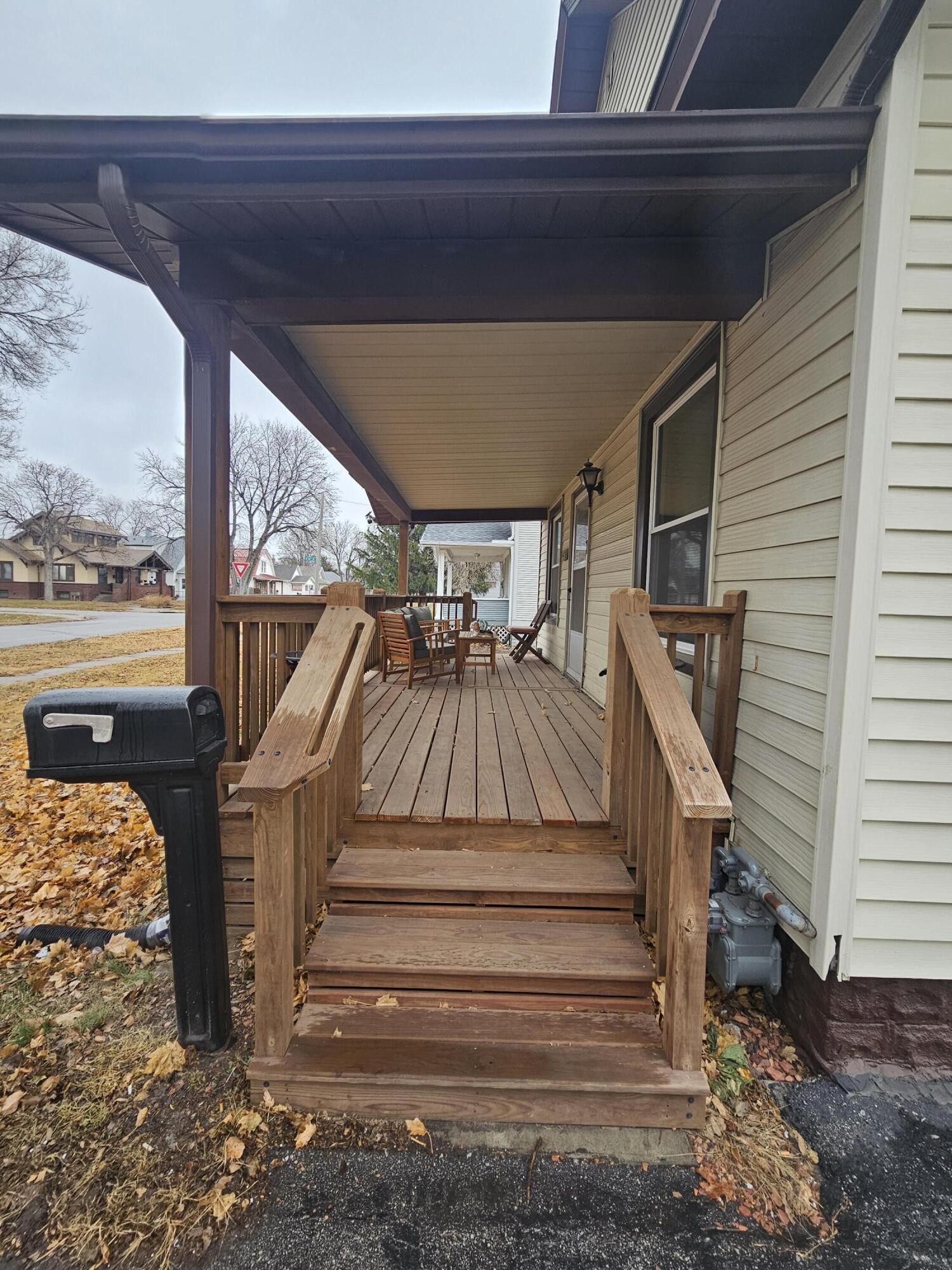 Council Bluffs, Iowa 51501, United States, 4 Bedrooms Bedrooms, ,1 BathroomBathrooms,Residential,Pending,23709