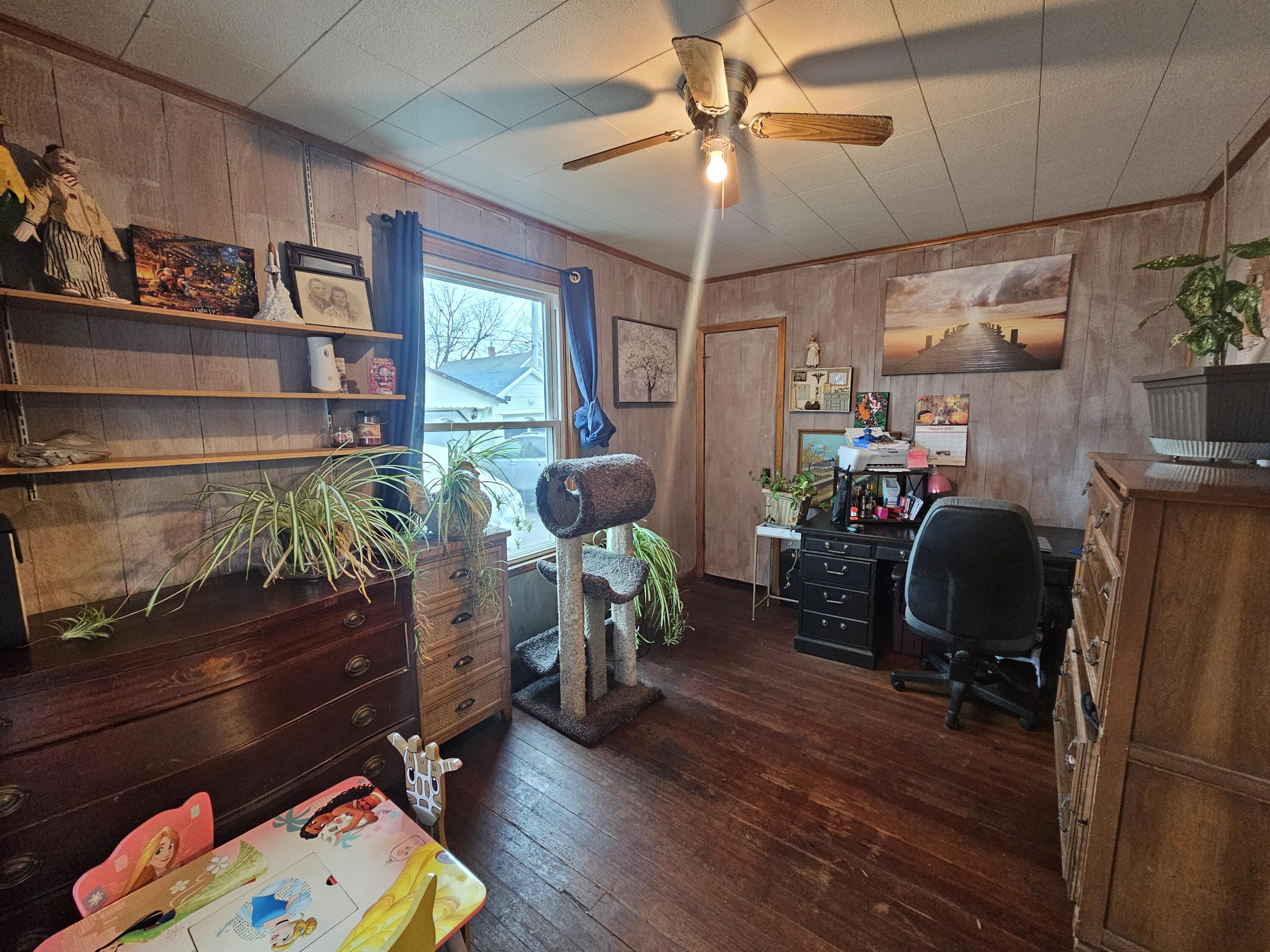 Council Bluffs, Iowa 51501, United States, 4 Bedrooms Bedrooms, ,1 BathroomBathrooms,Residential,Pending,23709