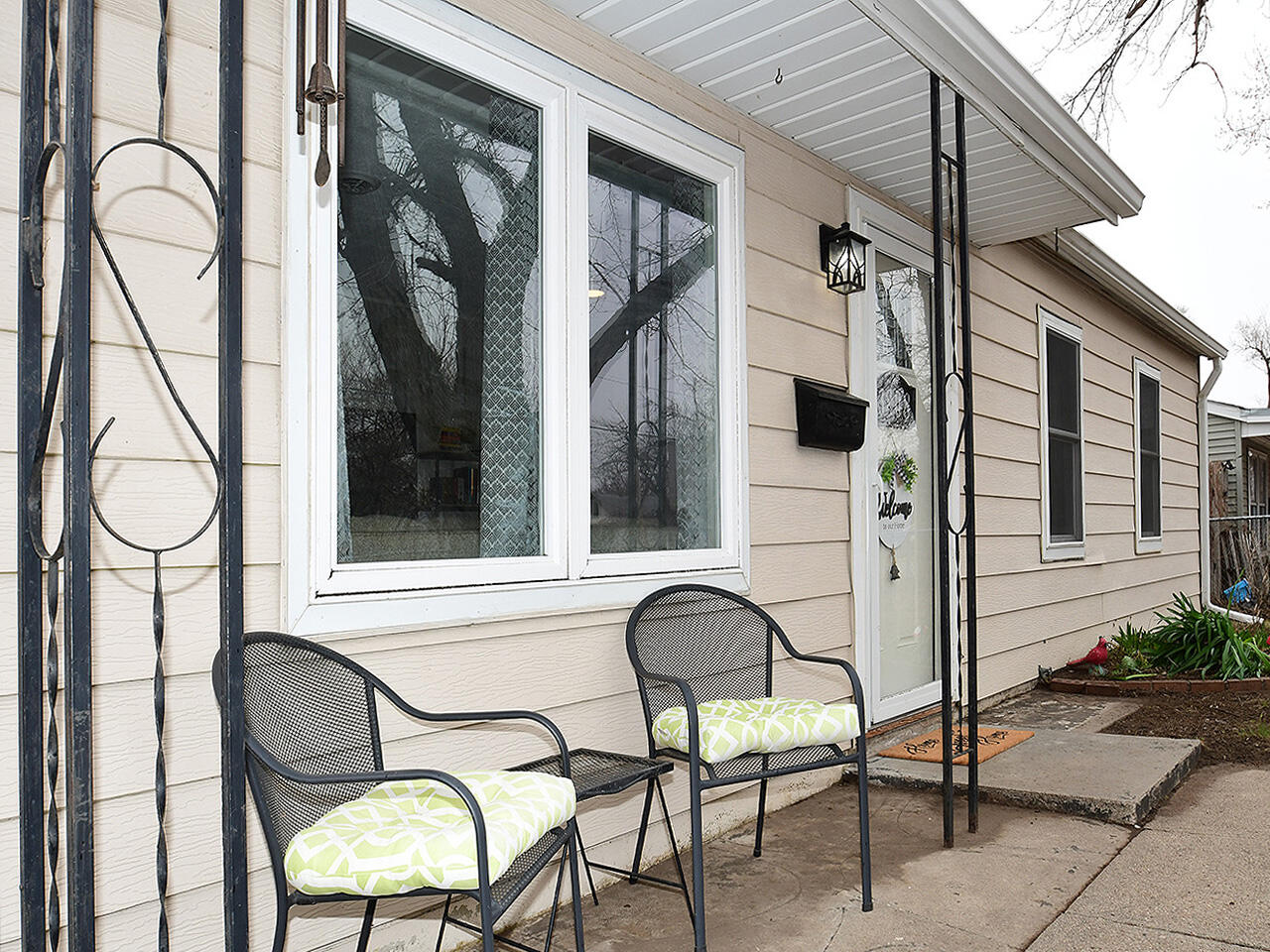 Carter Lake, Iowa 51501, United States, 3 Bedrooms Bedrooms, ,2 BathroomsBathrooms,Residential,Pending,103350