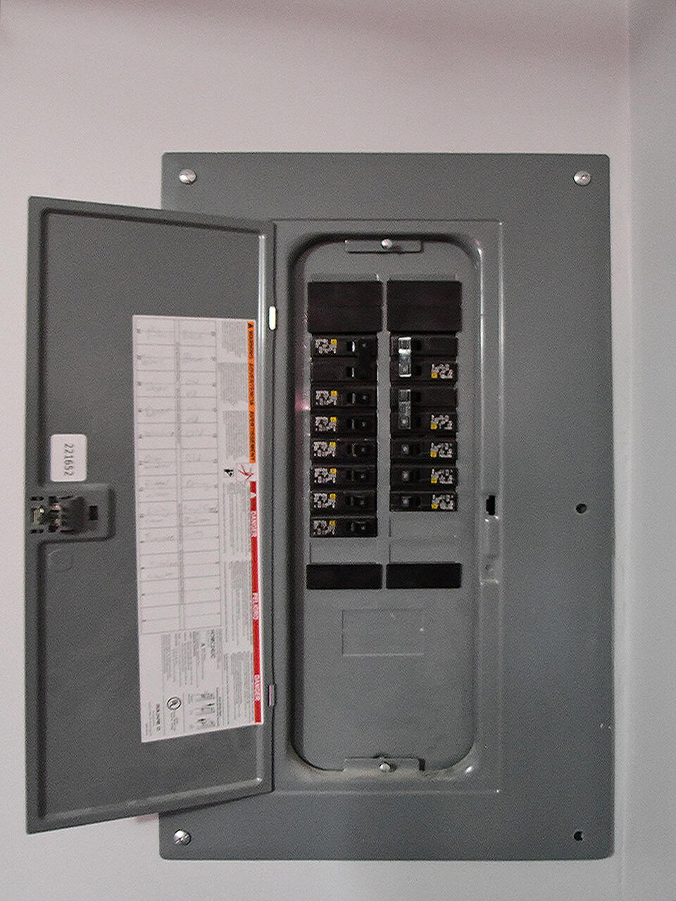 Carter Lake, Iowa 51501, United States, 3 Bedrooms Bedrooms, ,2 BathroomsBathrooms,Residential,Pending,103350