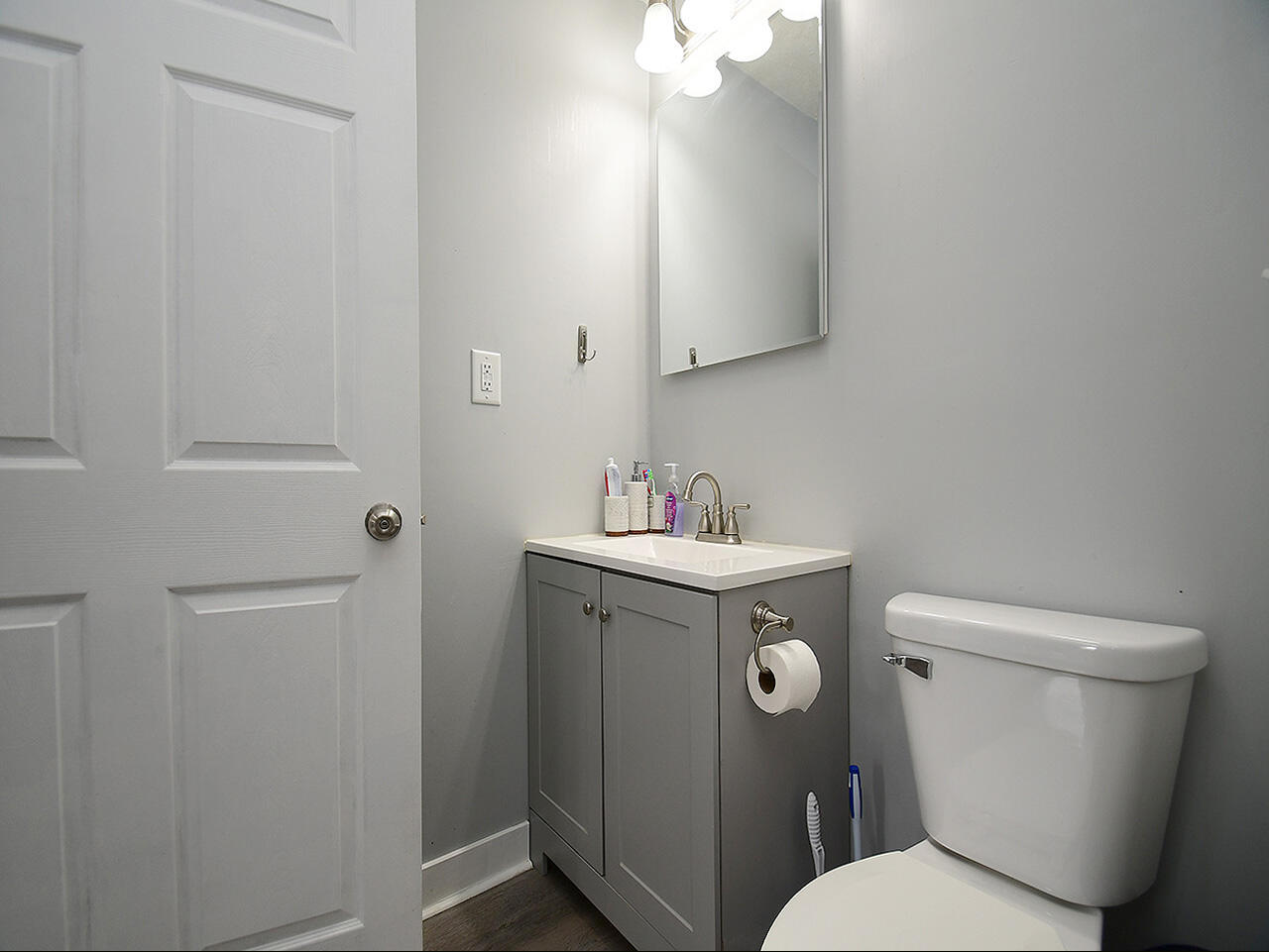 Carter Lake, Iowa 51501, United States, 3 Bedrooms Bedrooms, ,2 BathroomsBathrooms,Residential,Pending,103350