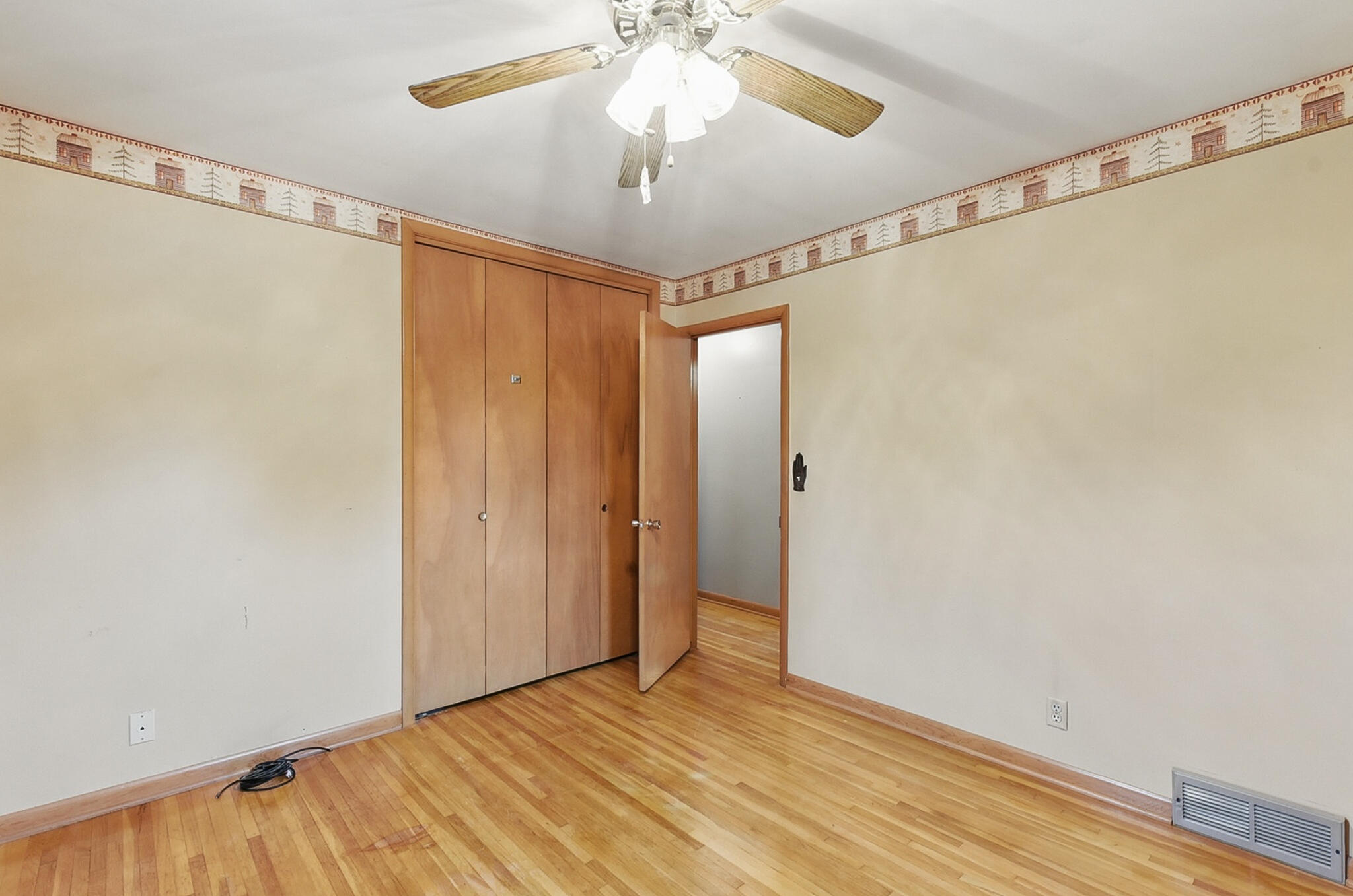 Council Bluffs, Iowa 51503, United States, 3 Bedrooms Bedrooms, ,2 BathroomsBathrooms,Residential,Pending,138487