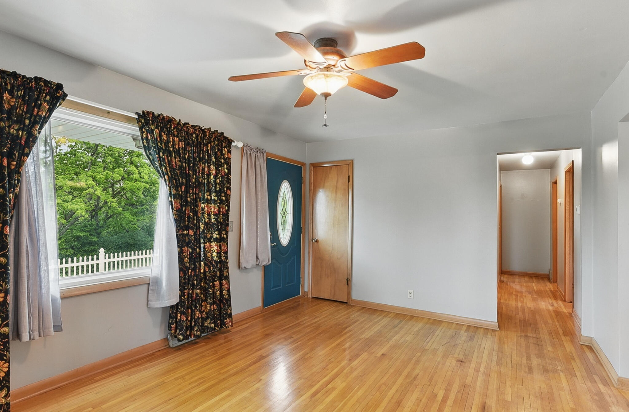 Council Bluffs, Iowa 51503, United States, 3 Bedrooms Bedrooms, ,2 BathroomsBathrooms,Residential,Pending,138487