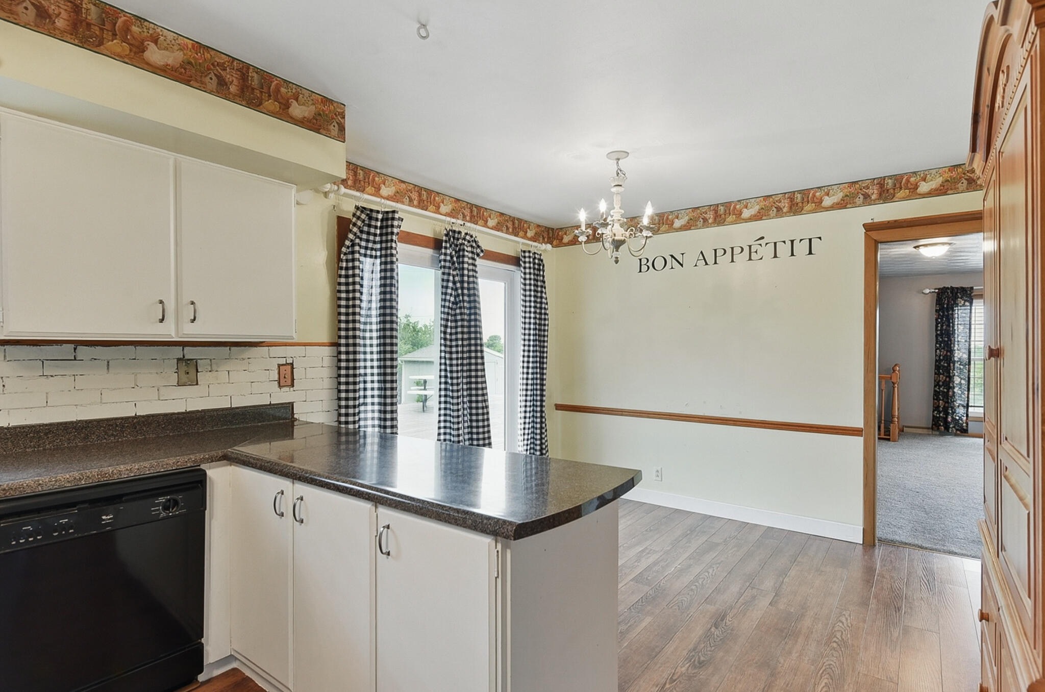 Council Bluffs, Iowa 51503, United States, 3 Bedrooms Bedrooms, ,2 BathroomsBathrooms,Residential,Pending,138487