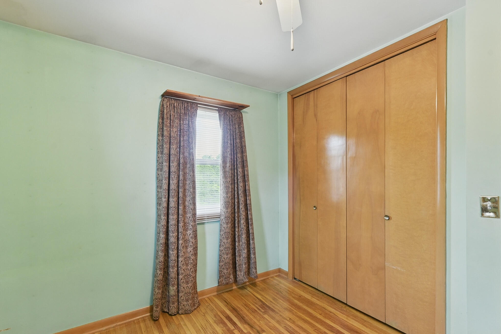 Council Bluffs, Iowa 51503, United States, 3 Bedrooms Bedrooms, ,2 BathroomsBathrooms,Residential,Pending,138487