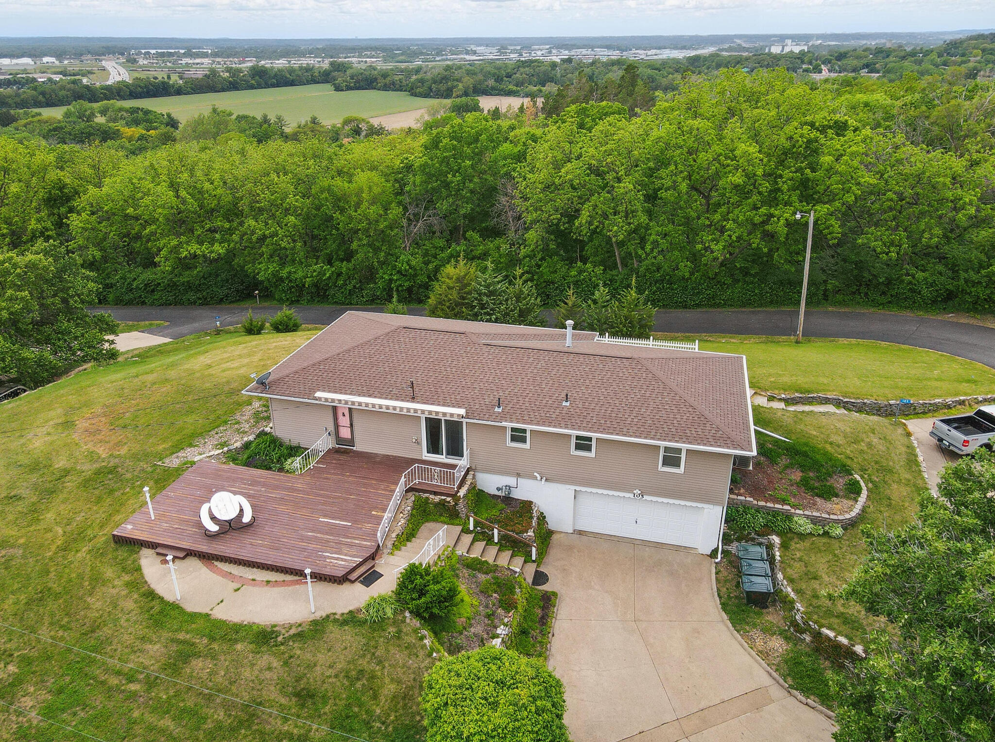 Council Bluffs, Iowa 51503, United States, 3 Bedrooms Bedrooms, ,2 BathroomsBathrooms,Residential,Pending,138487