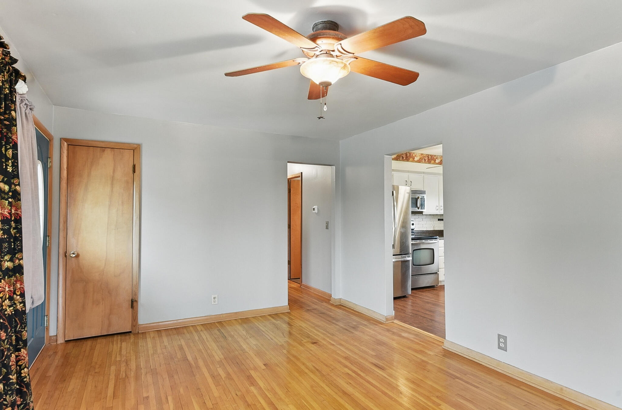 Council Bluffs, Iowa 51503, United States, 3 Bedrooms Bedrooms, ,2 BathroomsBathrooms,Residential,Pending,138487