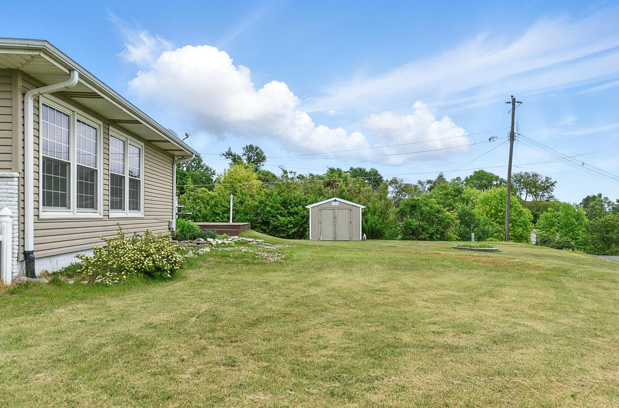 Council Bluffs, Iowa 51503, United States, 3 Bedrooms Bedrooms, ,2 BathroomsBathrooms,Residential,Pending,138487