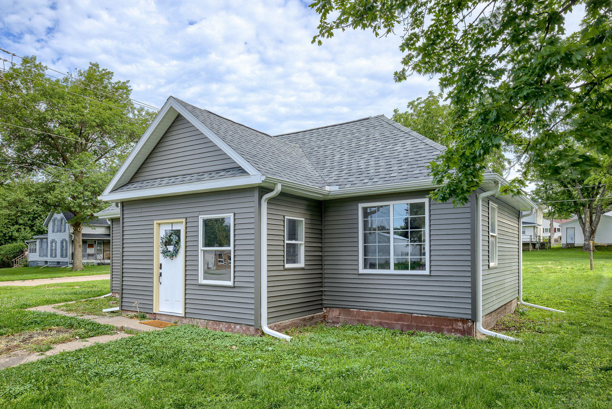 Shenandoah, Iowa 51601, United States, 2 Bedrooms Bedrooms, ,1 BathroomBathrooms,Residential,Active,126707