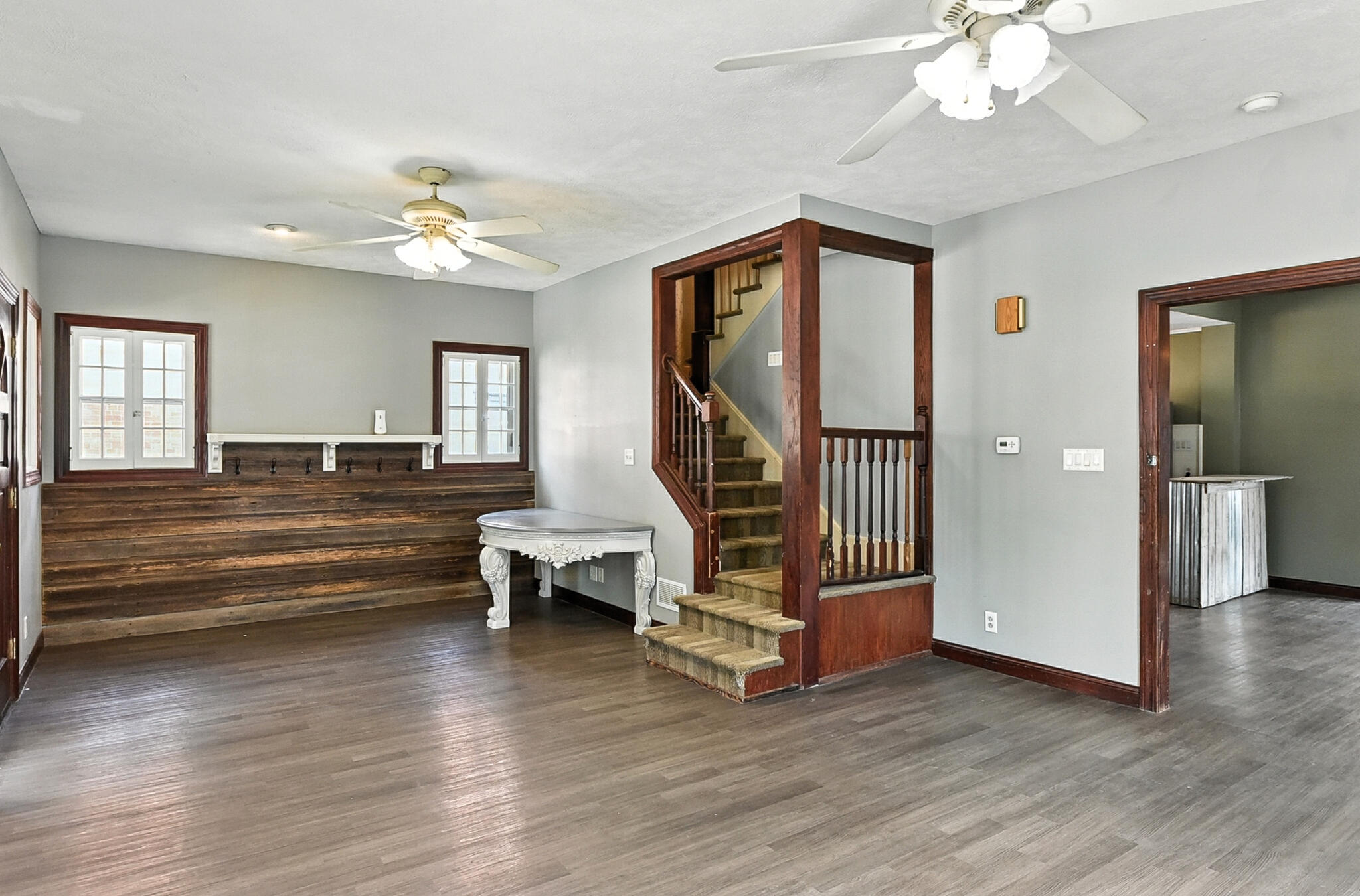 Council Bluffs, Iowa 51503, United States, 3 Bedrooms Bedrooms, ,2 BathroomsBathrooms,Residential,Contingent,196352