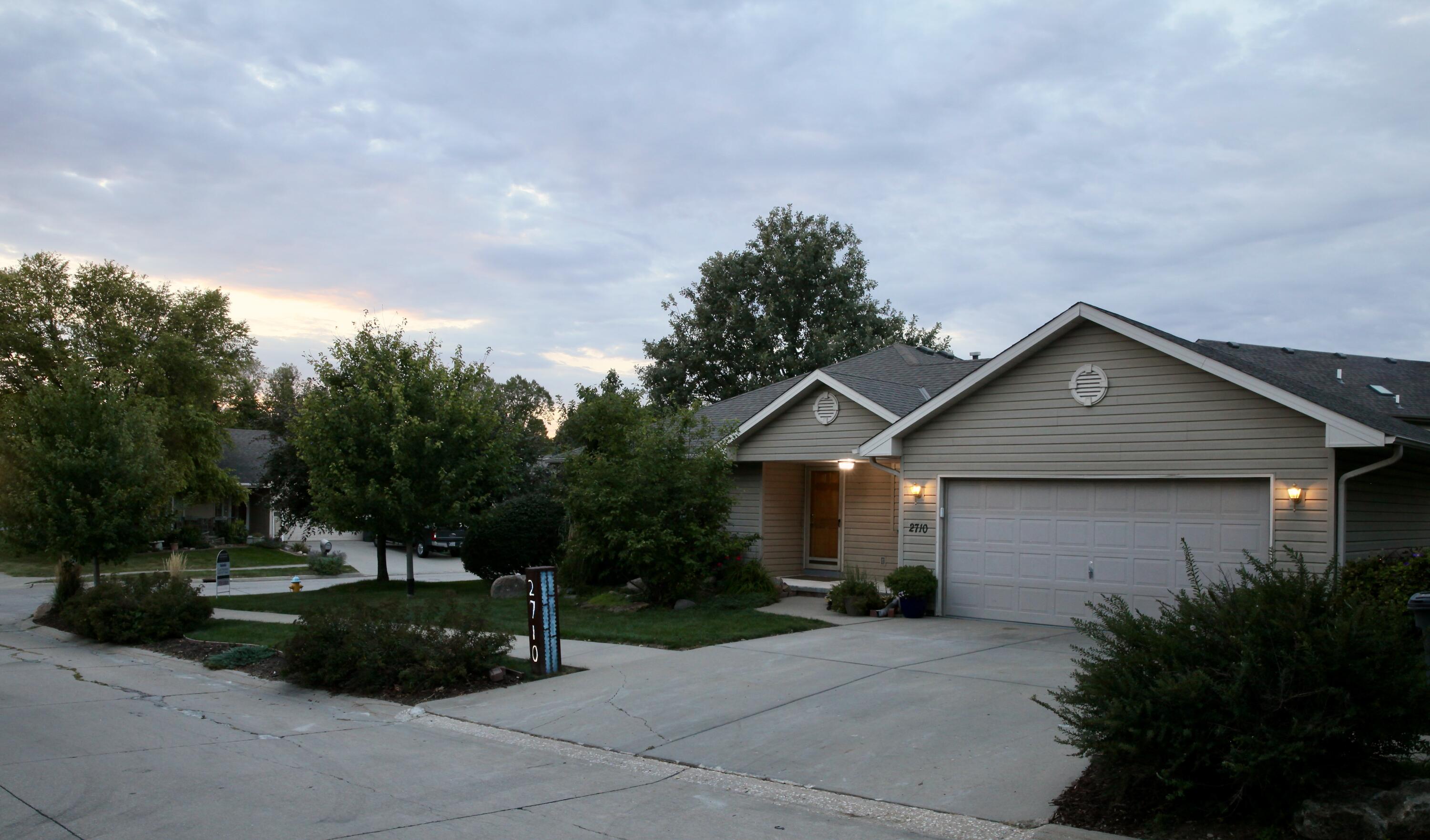 2710 Tara Hills Street, Council Bluffs MLS 241766 Berkshire