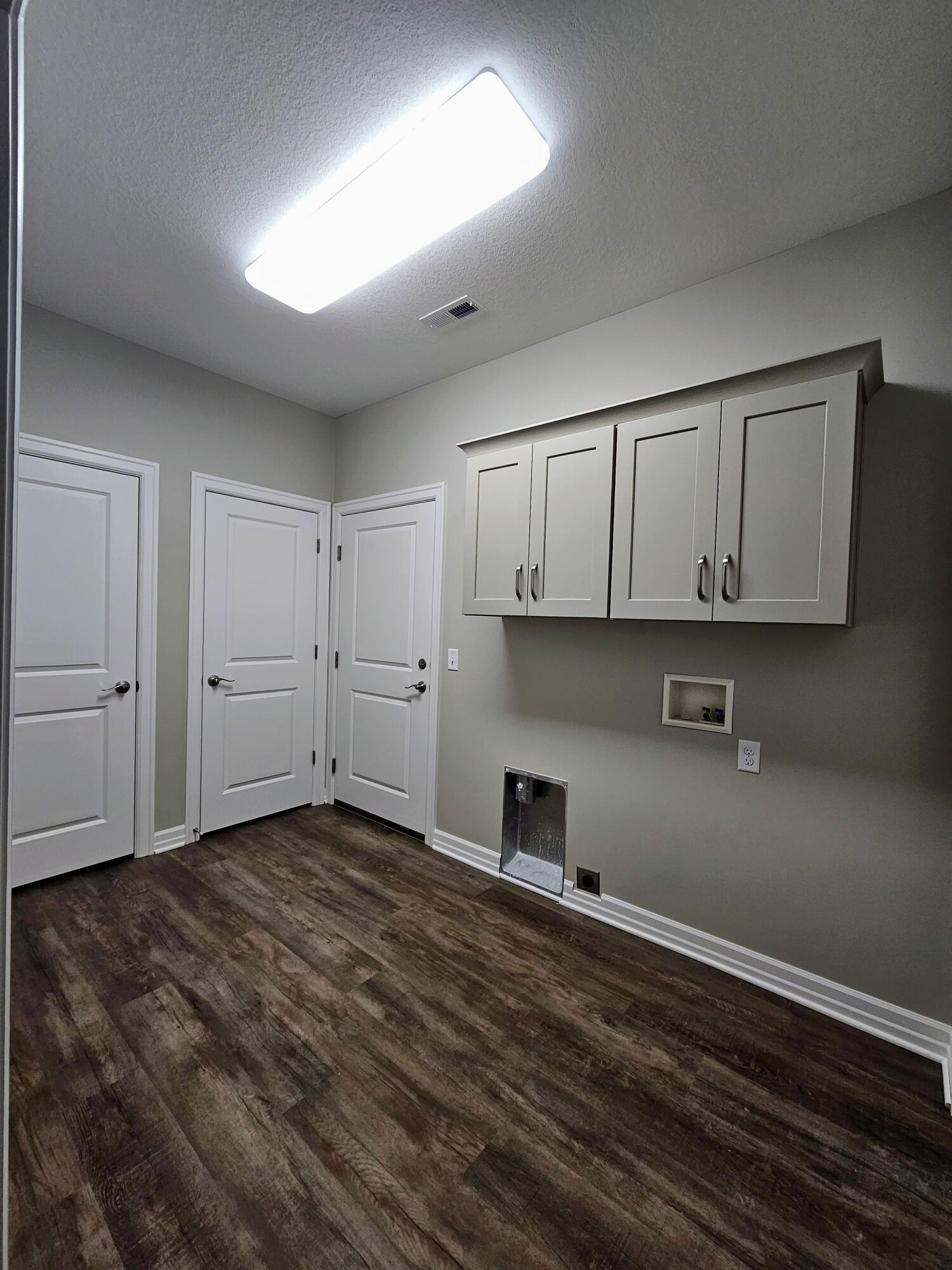 Avoca, Iowa 51521, United States, 2 Bedrooms Bedrooms, ,2 BathroomsBathrooms,Residential,Active,66467