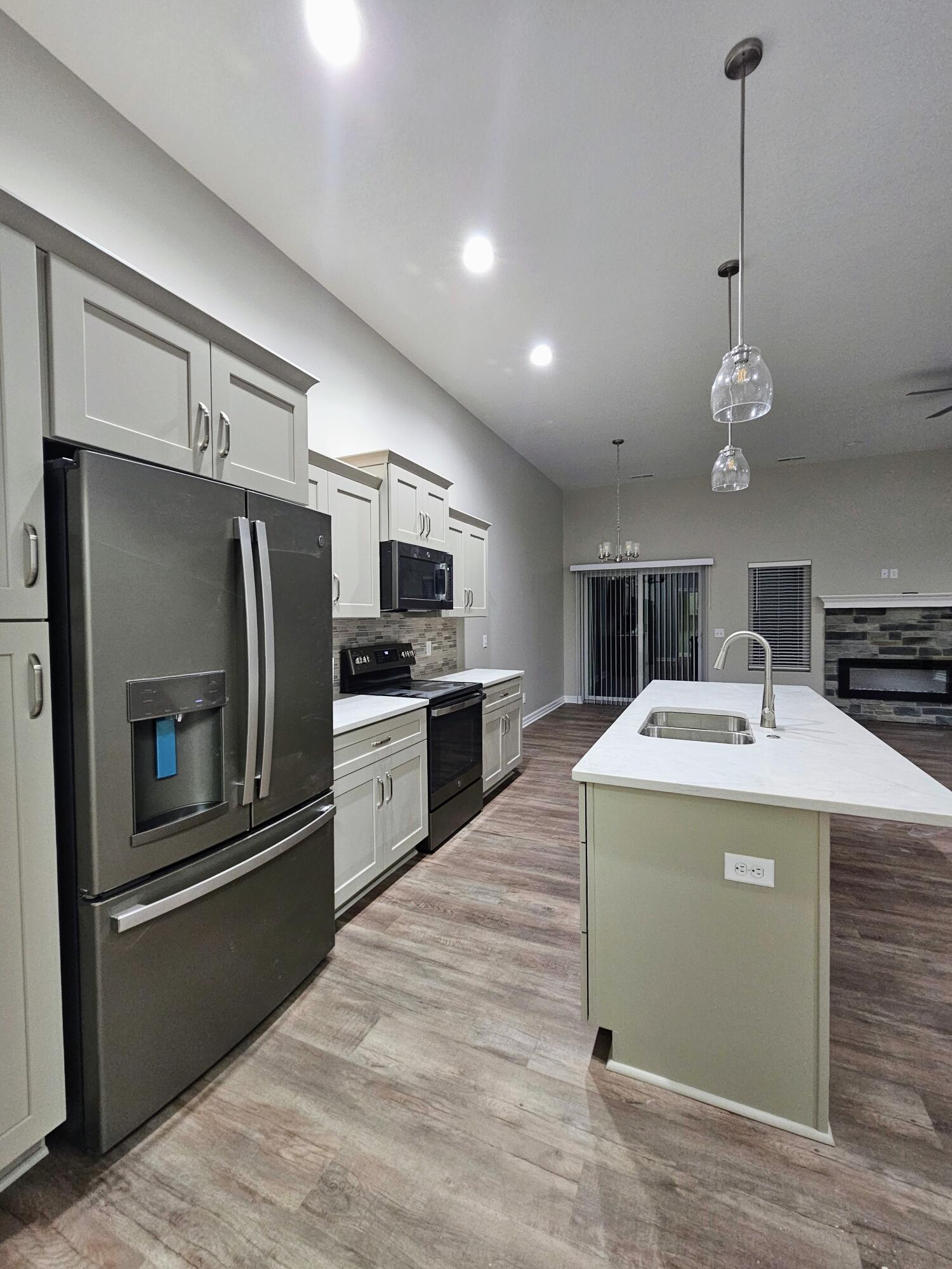 Avoca, Iowa 51521, United States, 2 Bedrooms Bedrooms, ,2 BathroomsBathrooms,Residential,Active,66467